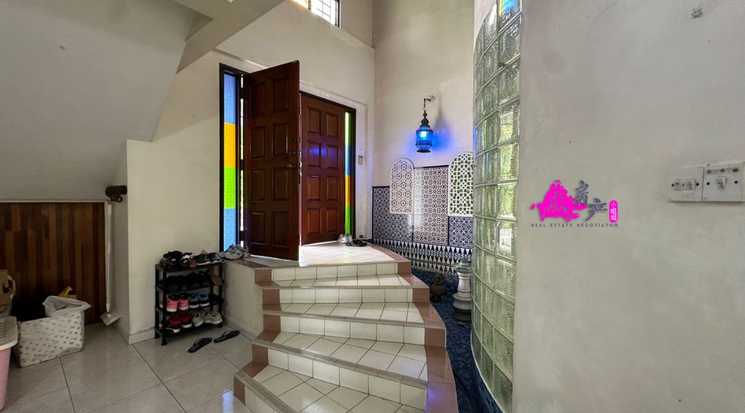 TAMAN WIJAYA PARK Menggatal Hill Park image