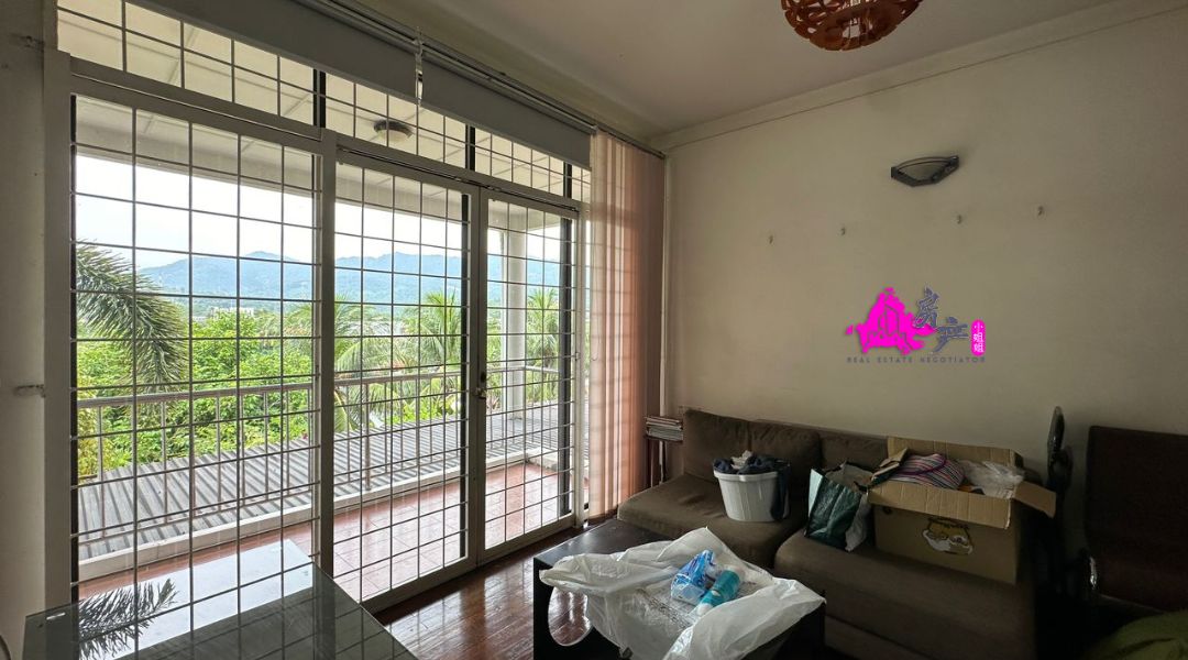 TAMAN WIJAYA PARK Menggatal Hill Park image