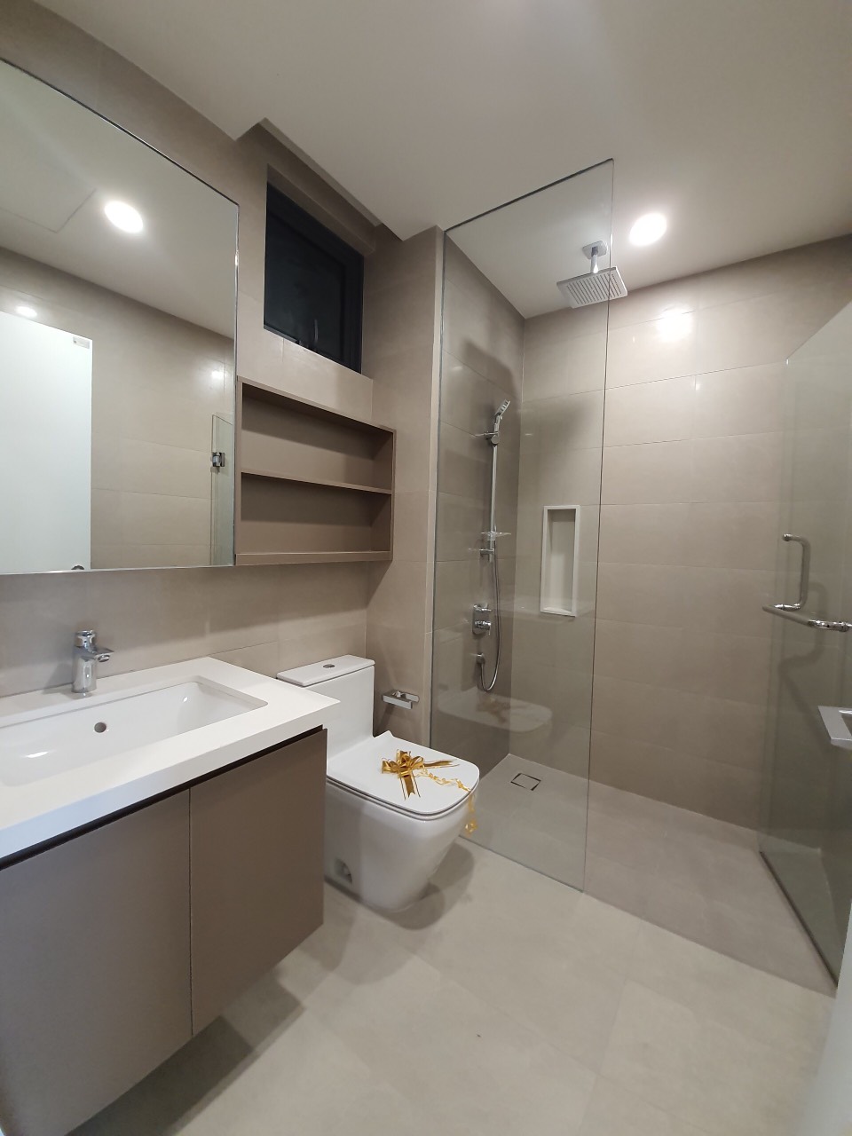 Q2 THAO DIEN, DISTRICT 2, 3BR, FULLY FURNISHED image