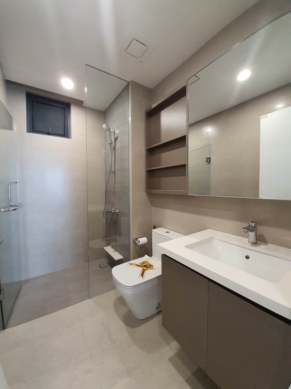 Q2 THAO DIEN, DISTRICT 2, 3BR, FULLY FURNISHED image