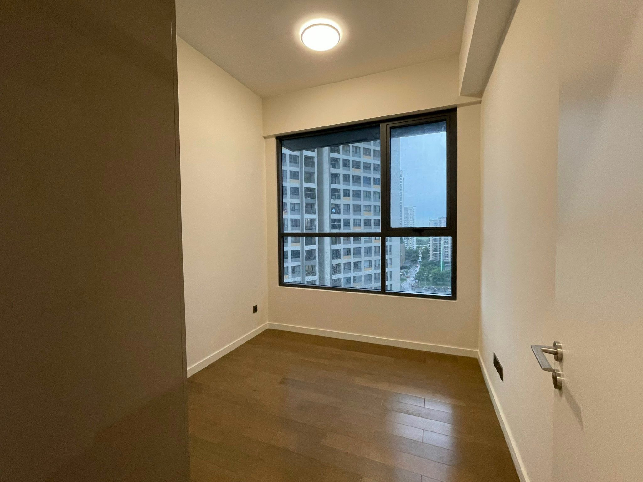 Q2 THAO DIEN, DISTRICT 2, 2BR, EMPTY FURNISHED image