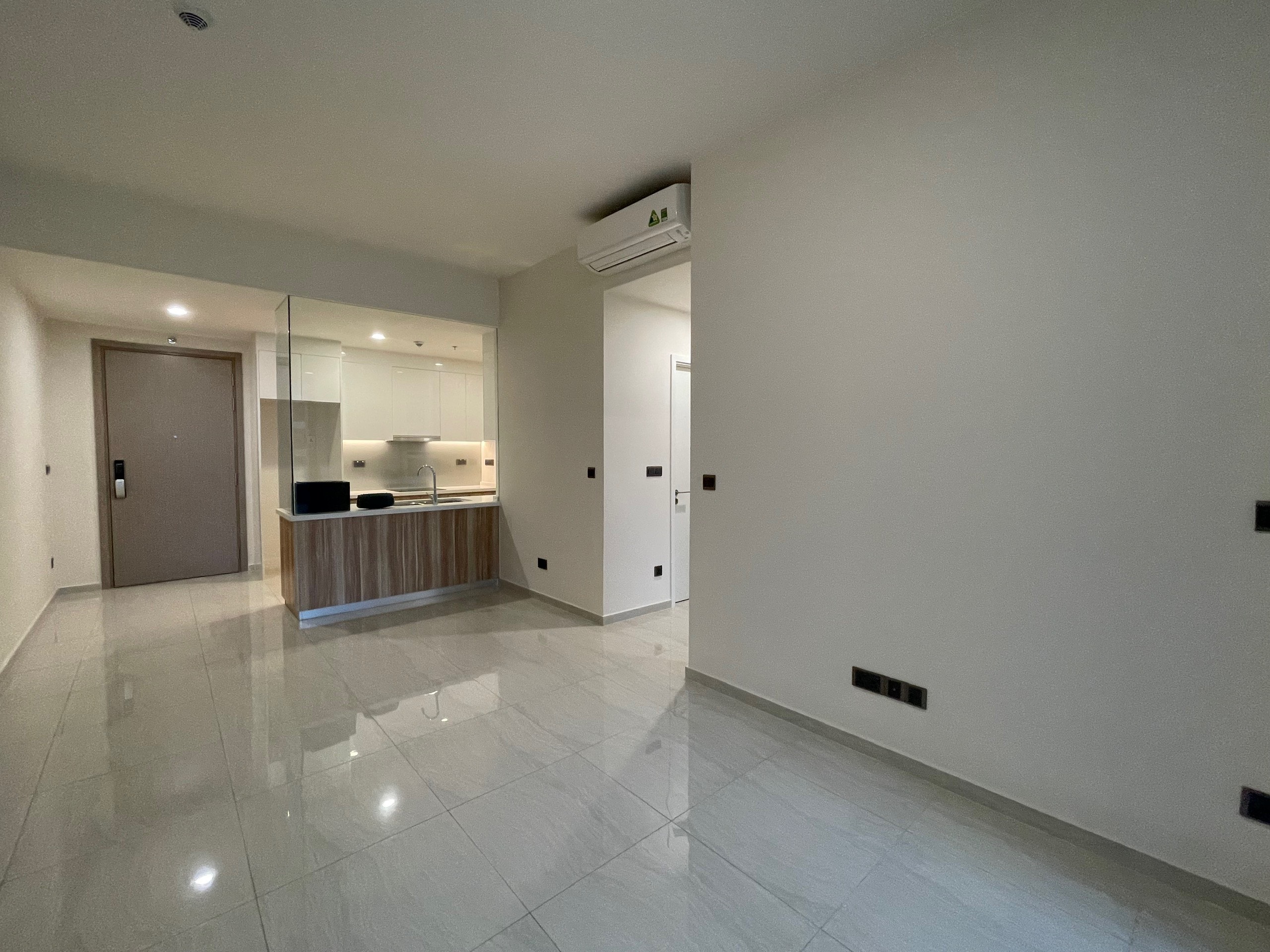 Q2 THAO DIEN, DISTRICT 2, 2BR, EMPTY FURNISHED image