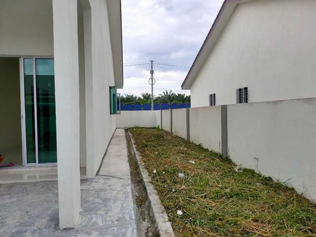 Taman legenda teluk intan image