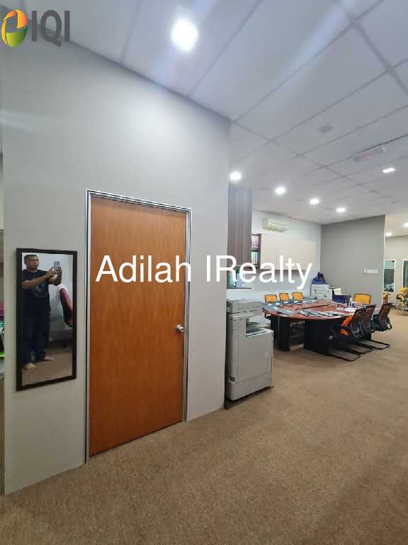 Fully Furnish Office For Sale/For Rent @ Bkt Setongkol Maju Kuantan image