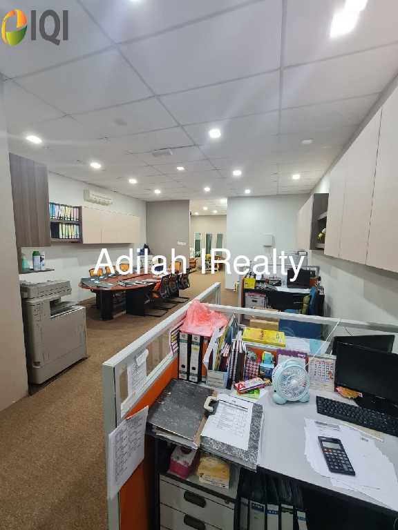 Fully Furnish Office For Sale/For Rent @ Bkt Setongkol Maju Kuantan image