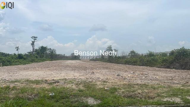 Detached Factory photo