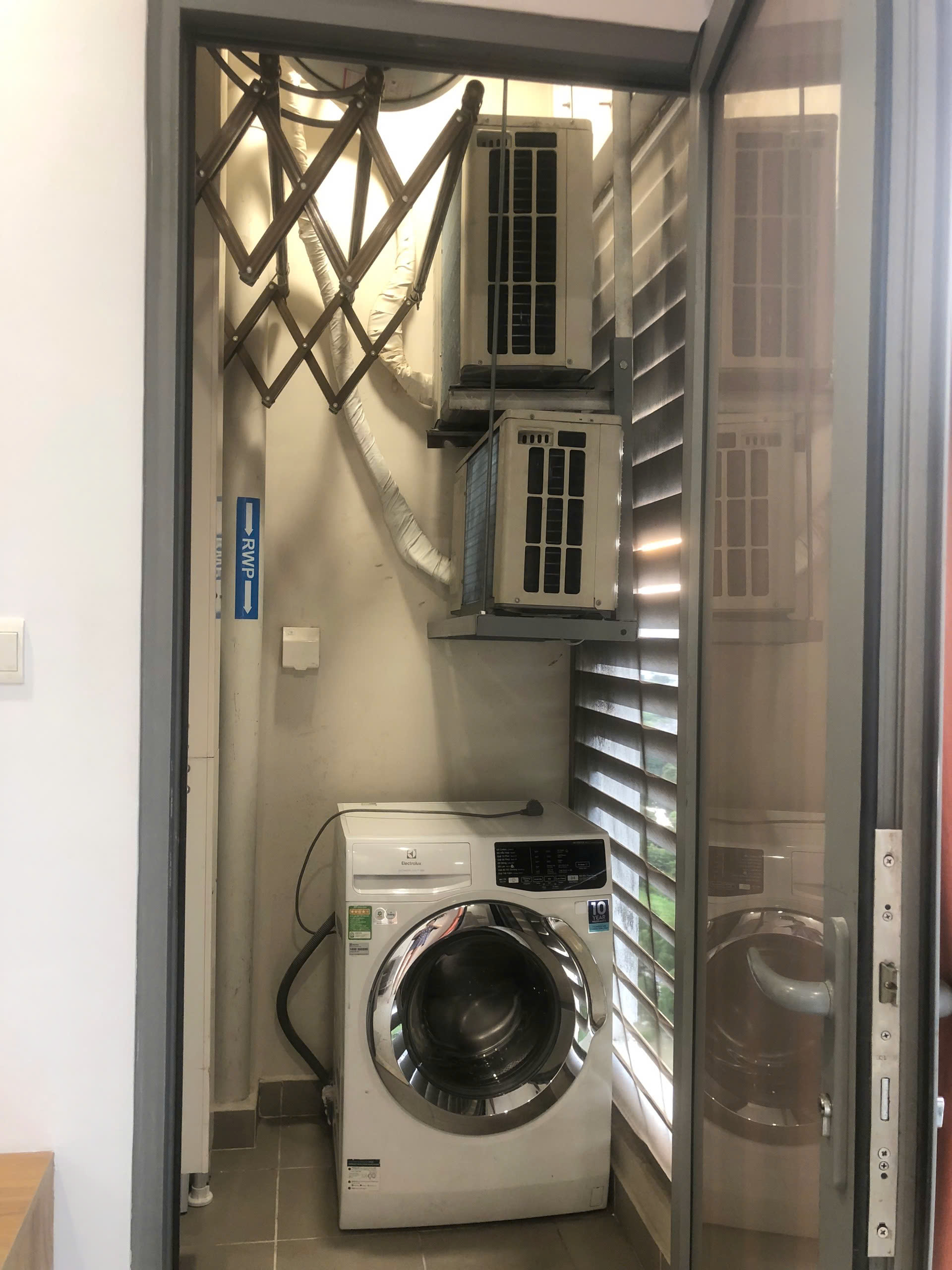 DIAMOND ISLAND, DISTRICT 2, 1BR, FULLY FURNISHED image