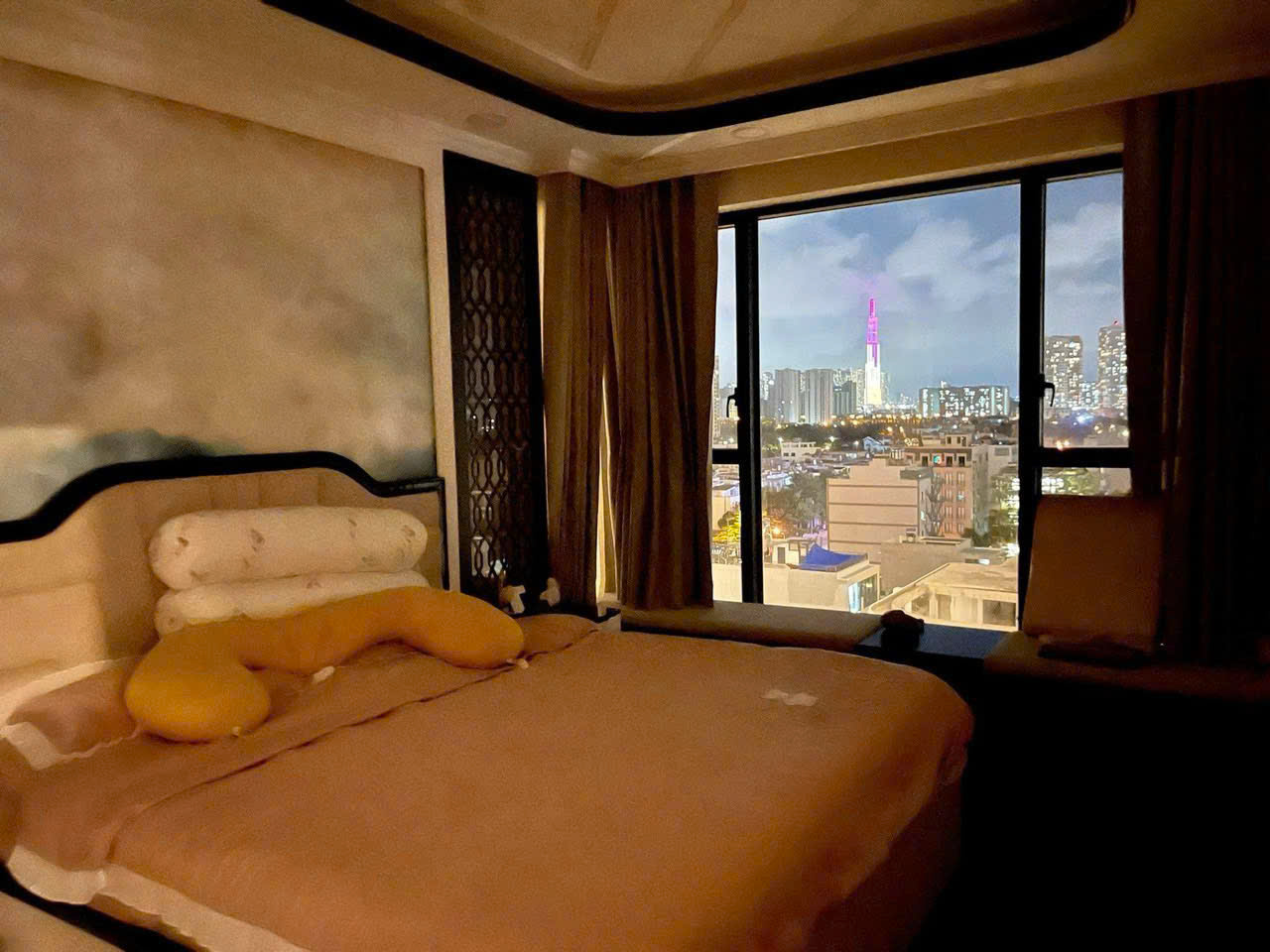 FELIZ EN VISTA, DISTRICT 2, 4BR, FULLY FURNISHED image