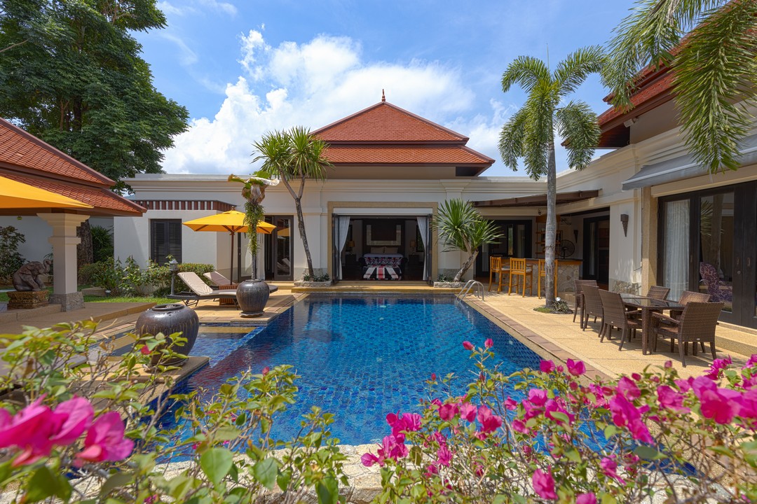 Luxurious 4-Bedroom Pool Villa Near Laguna Phuket image