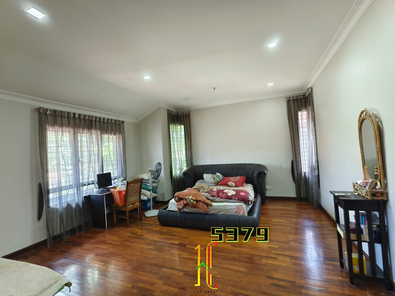 Glenmarie Cove image