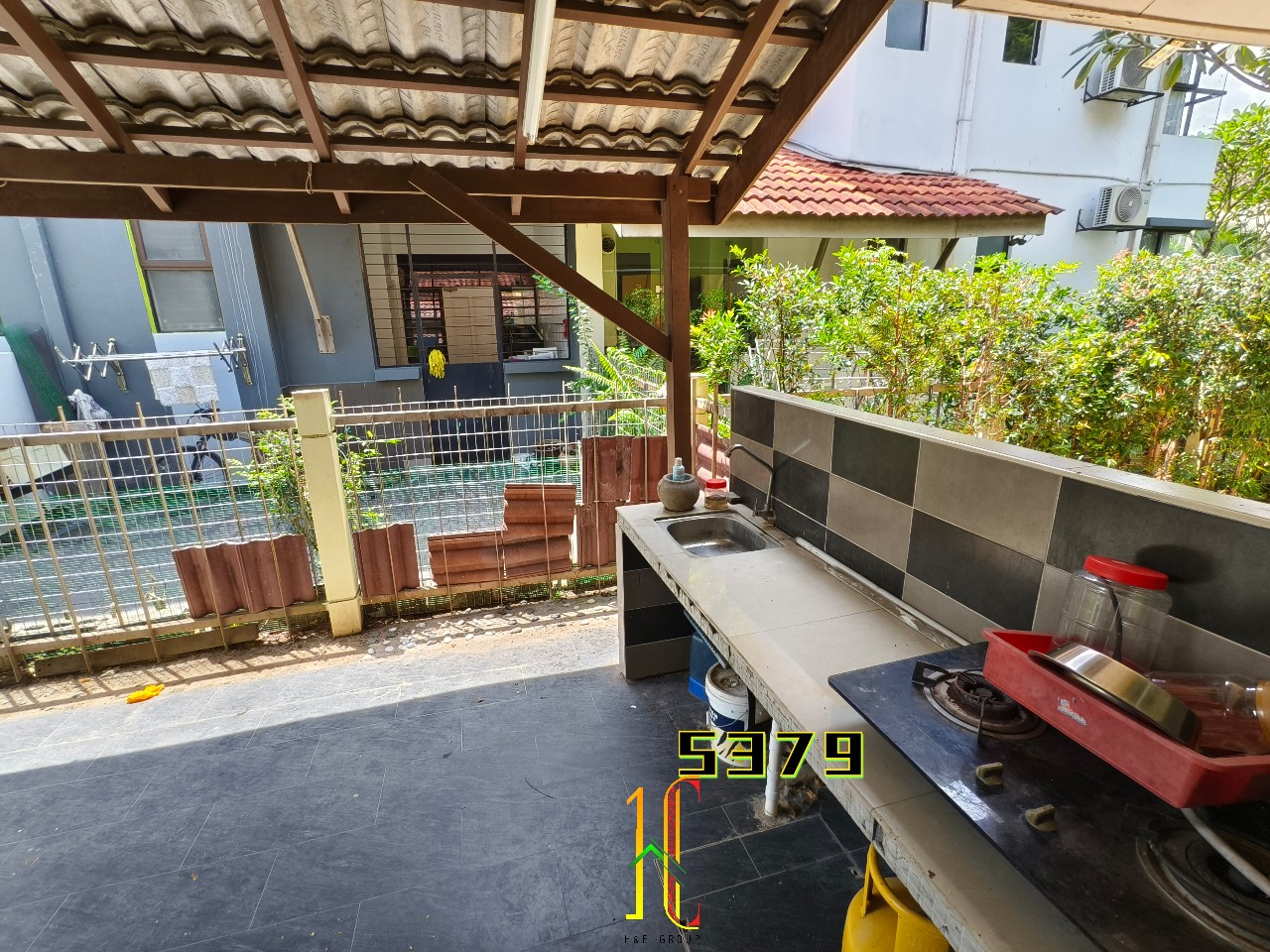 Glenmarie Cove image