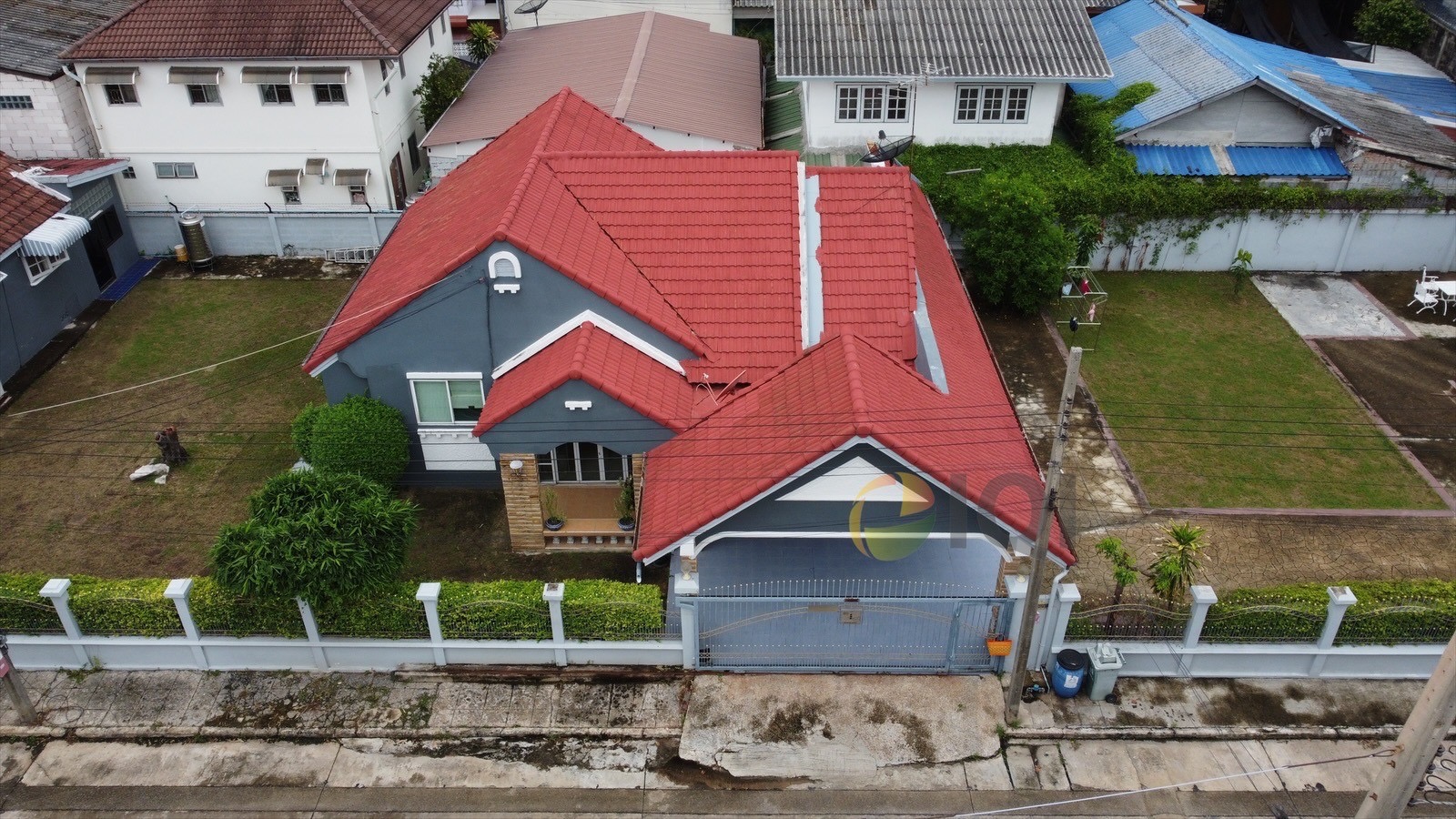 Land and building for sale on Srinakarin Road, next to MRT Yellow Line (Sri Dan Station)  image