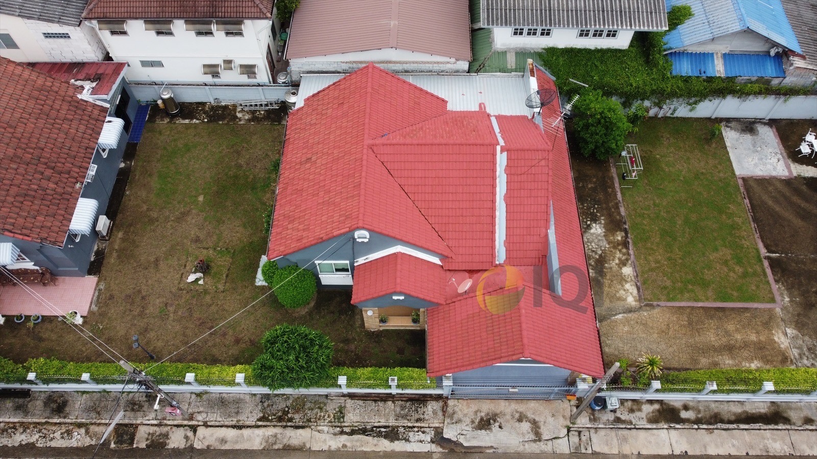 Land and building for sale on Srinakarin Road, next to MRT Yellow Line (Sri Dan Station)  image