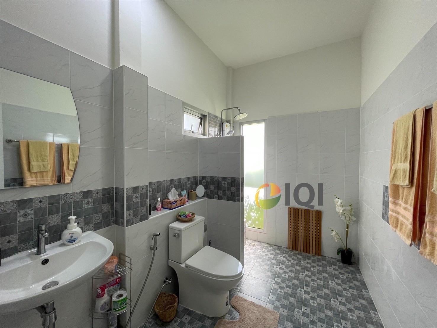 Selling House and resort in Rayong Province image