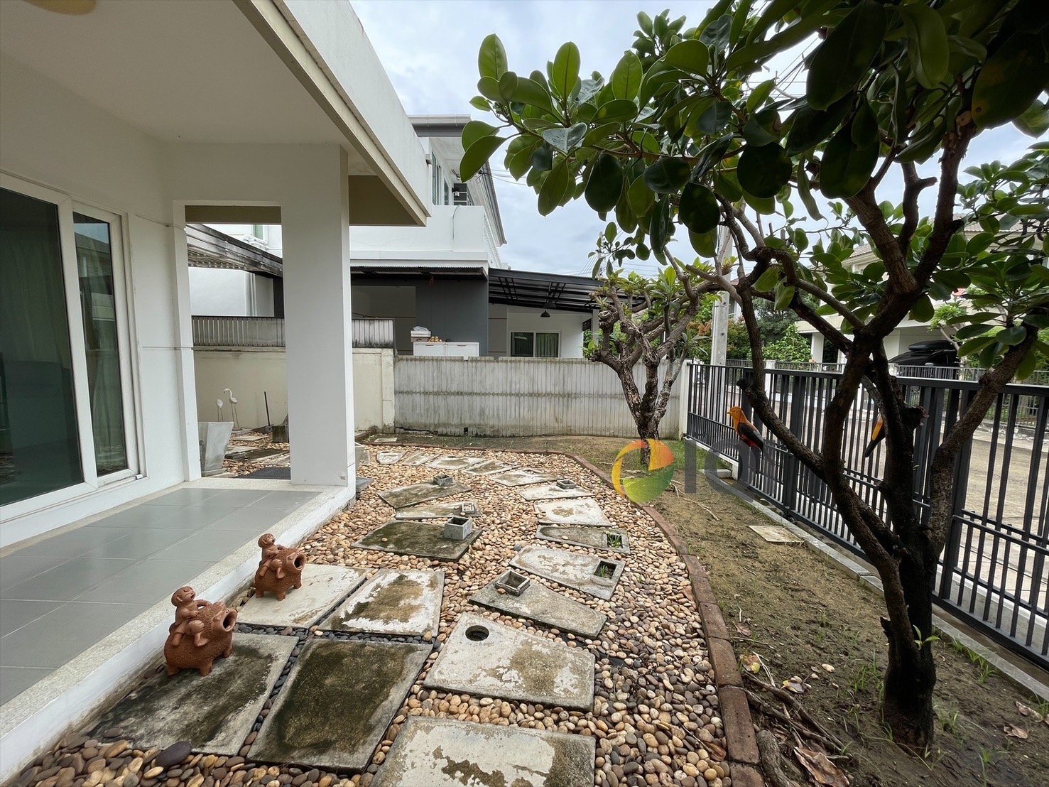 Urgent sale, 2-storey detached house, Pruksa Lada Village, Pinklao-Phutthamonthon Sai 5 image