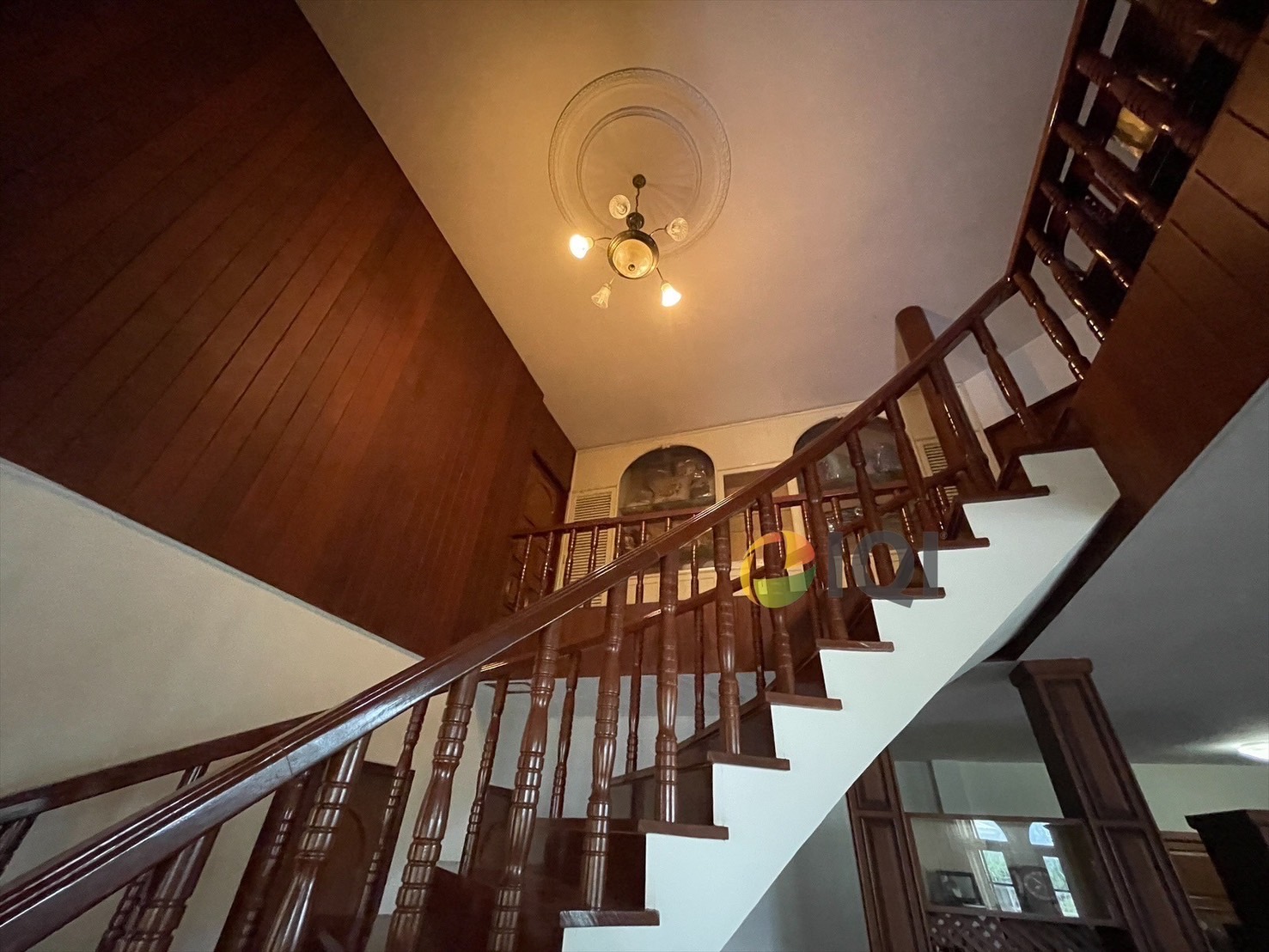 Land for sale with buildings, office buildings and houses on Senanikhom 1 Road image