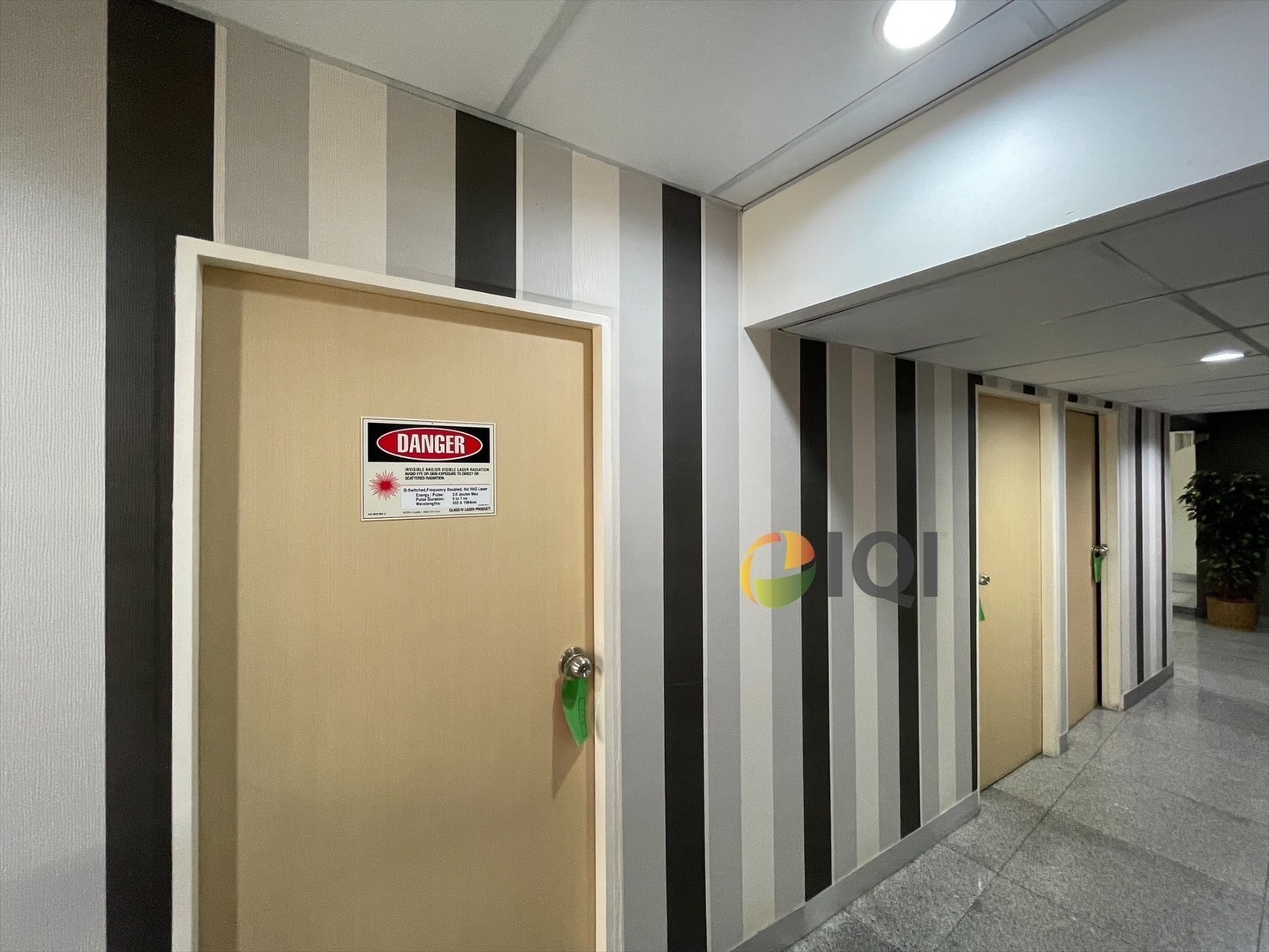 Land for sale with buildings, office buildings and houses on Senanikhom 1 Road image