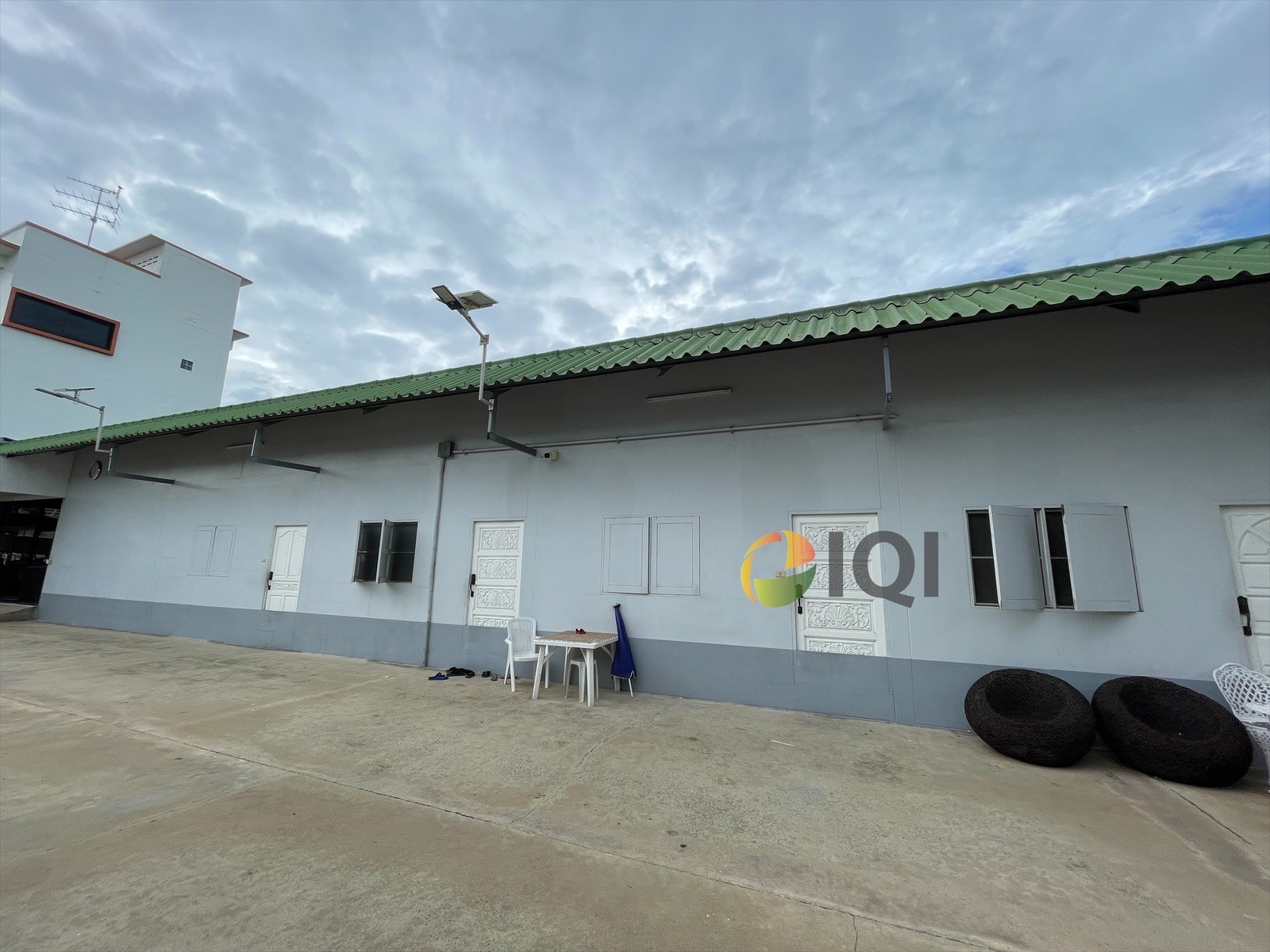 Land for sale 4-0-10 rai with office building and 3-storey house, Bang Bua Thong - Suphan Buri Road image