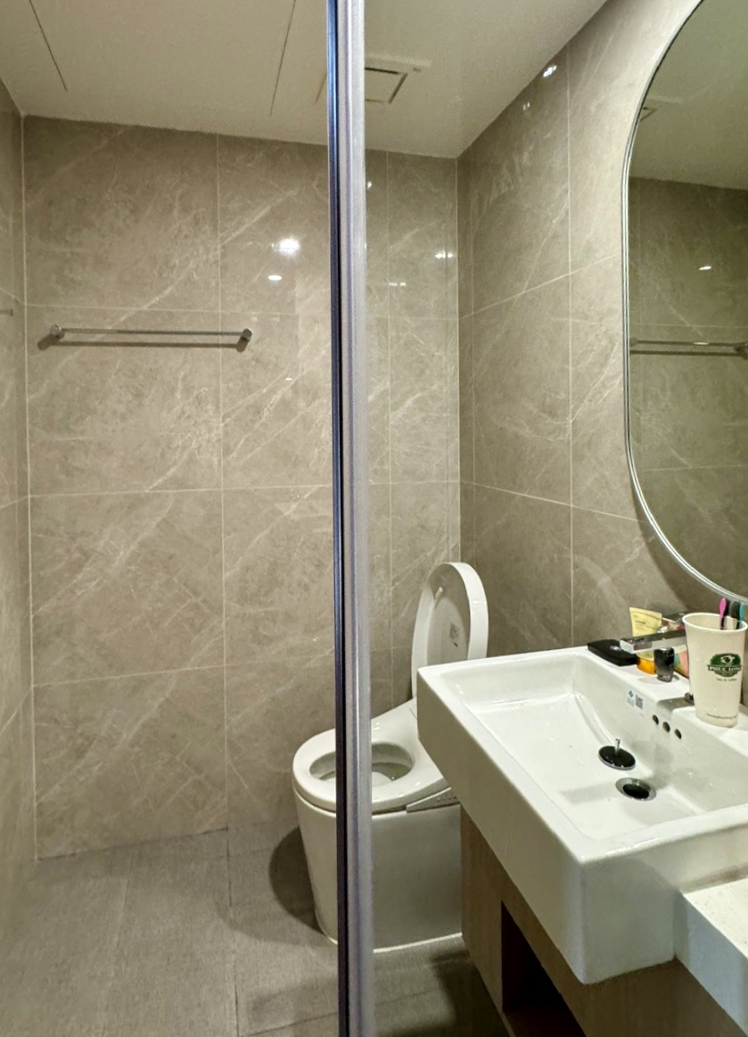 LUMIÈRE BOULEVARD, DISTRICT 9, 2 BEDROOMS, FULLY LUXURY FURNISHED image