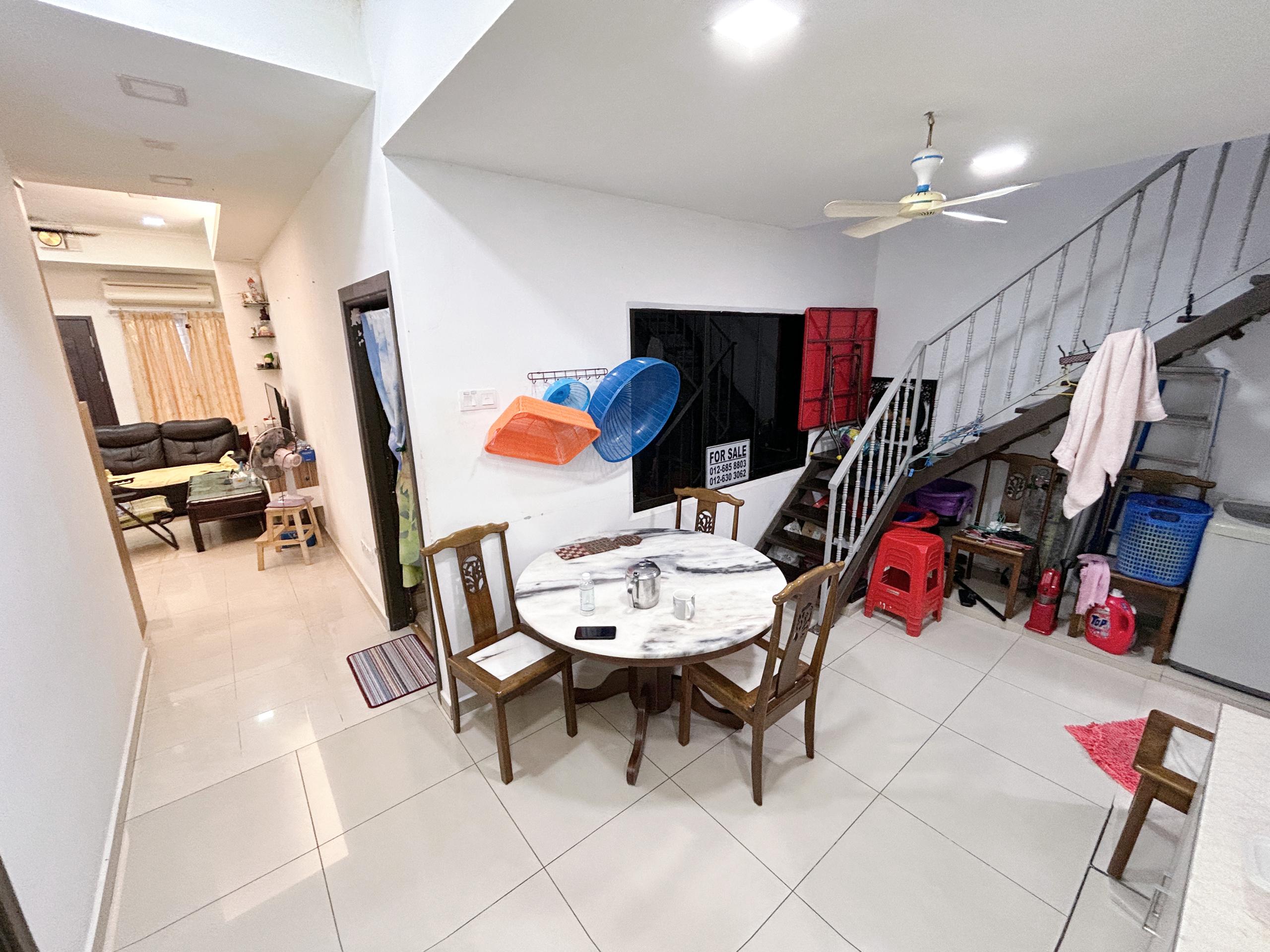 Renovated Freehold 1.5 Storey Terrace Taman Sinn Ujong Pasir Melaka image