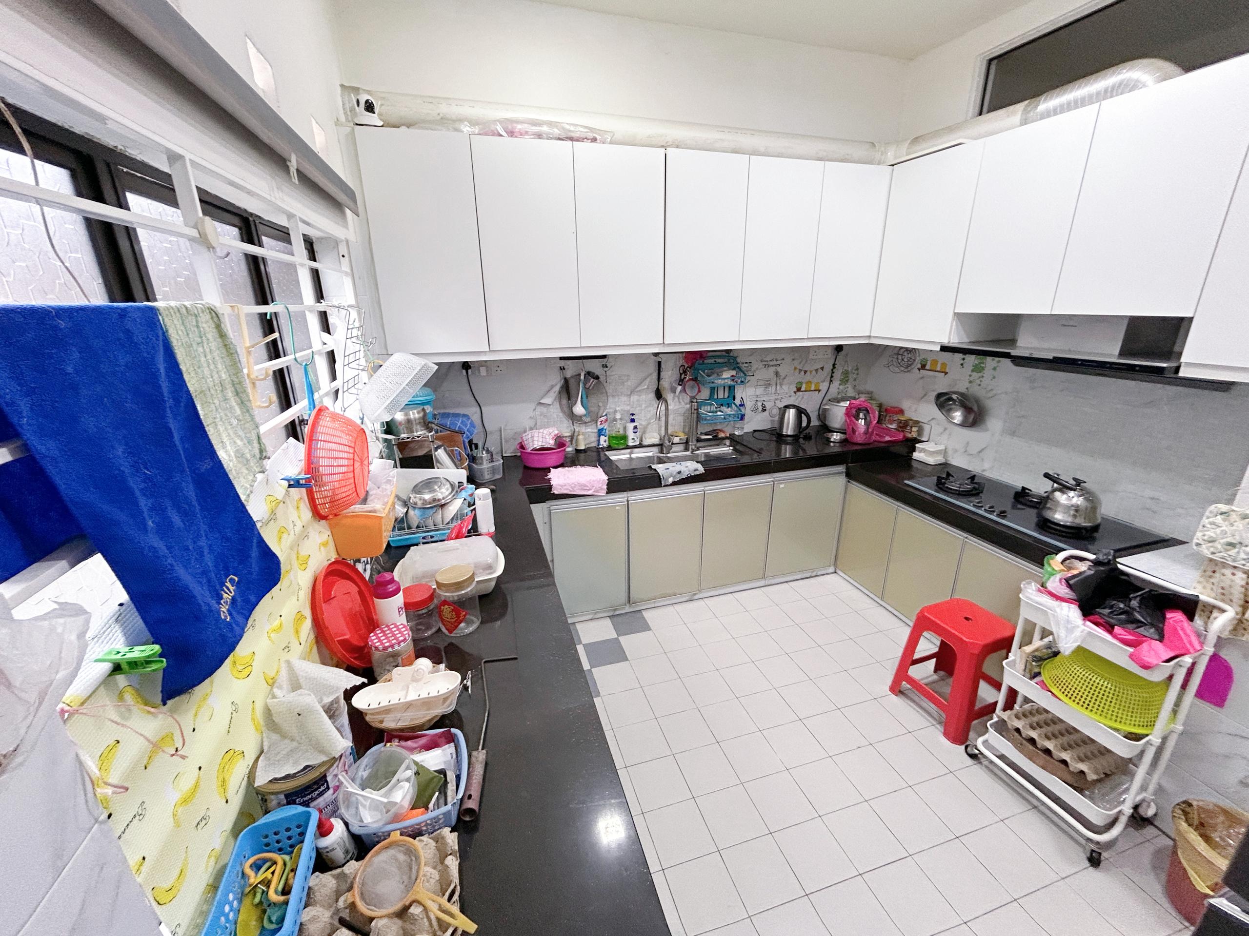 Renovated Freehold 1.5 Storey Terrace Taman Sinn Ujong Pasir Melaka image