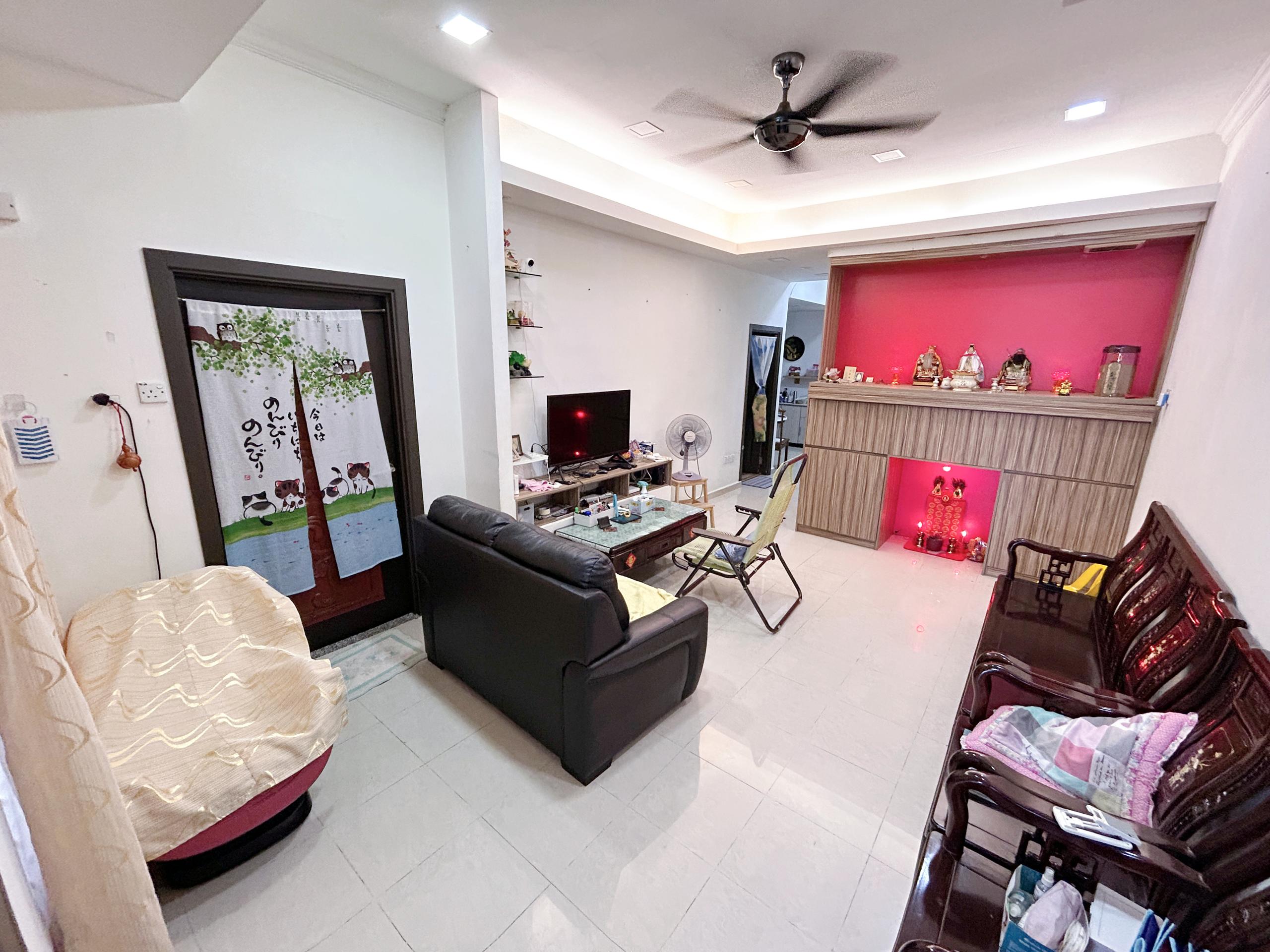 Renovated Freehold 1.5 Storey Terrace Taman Sinn Ujong Pasir Melaka image