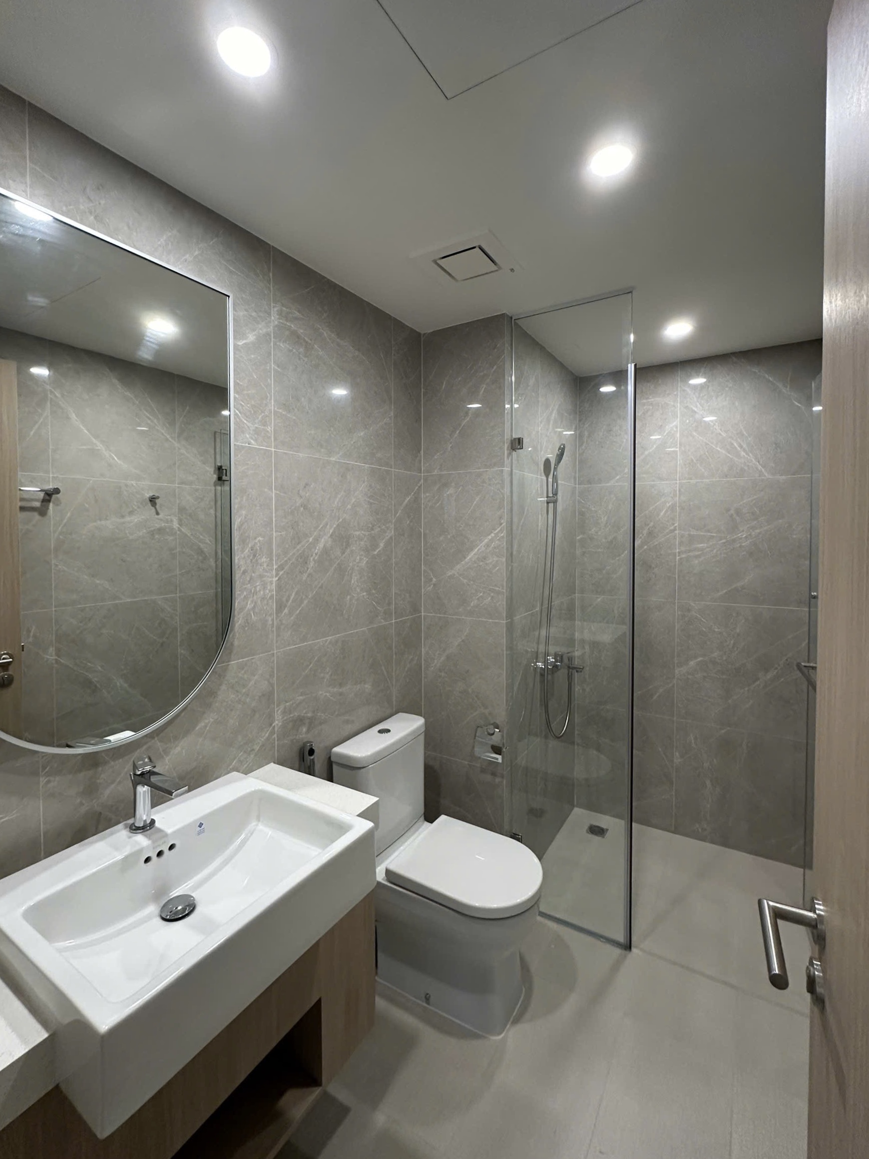 LUMIERE BOULEVARD, DISTRICT 9, 2 BEDROOMS,  UNFURNISHED image