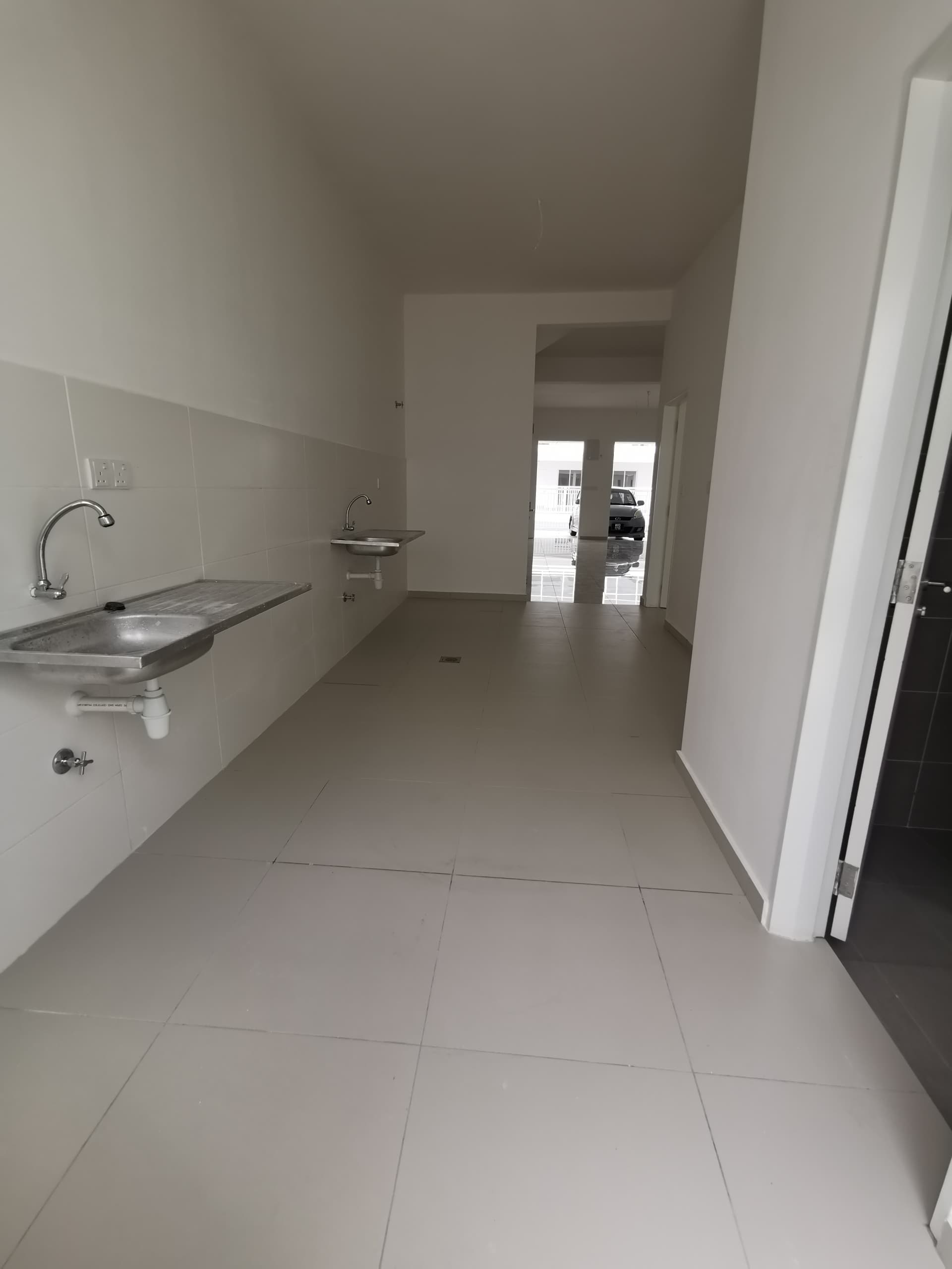  Ara Sendayan ( ADIRA 2 ) image