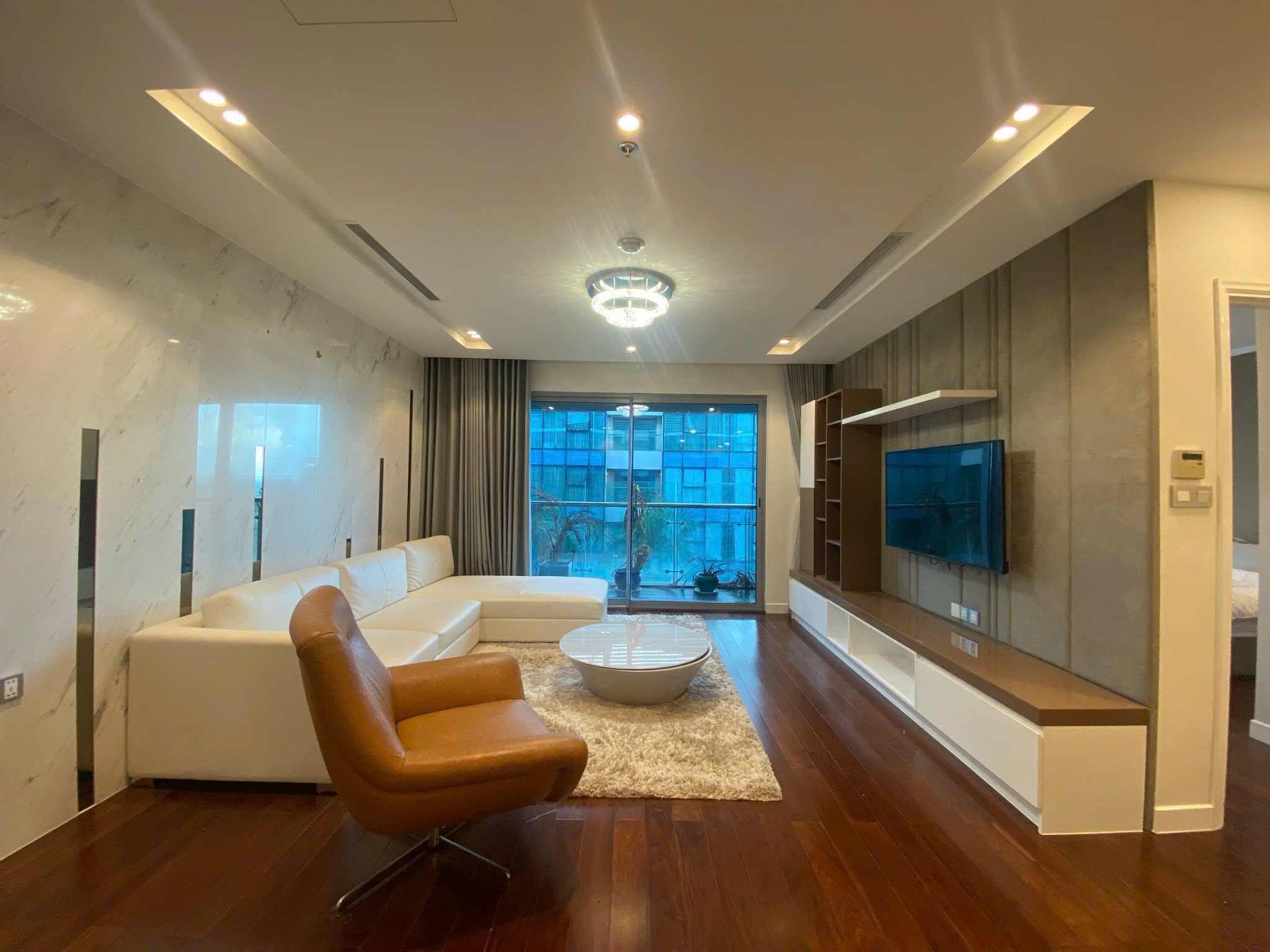 VINCOM DONG KHOI, DISTRICT 1, 2 BEDROOMS, FULLY FURNISHED image