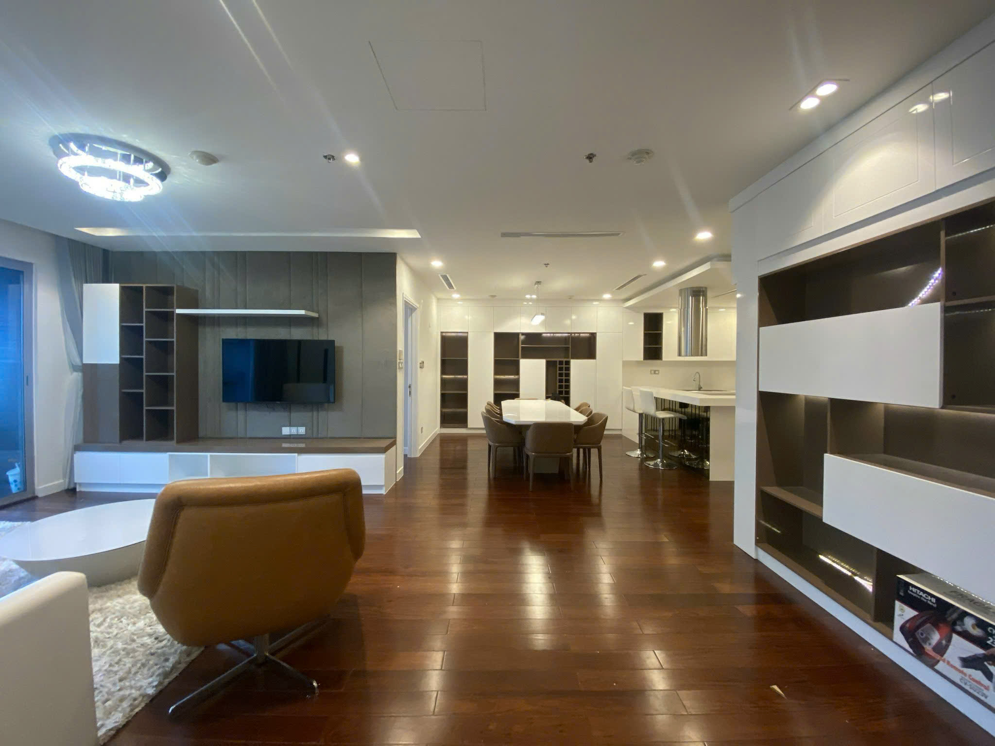 VINCOM DONG KHOI, DISTRICT 1, 2 BEDROOMS, FULLY FURNISHED image