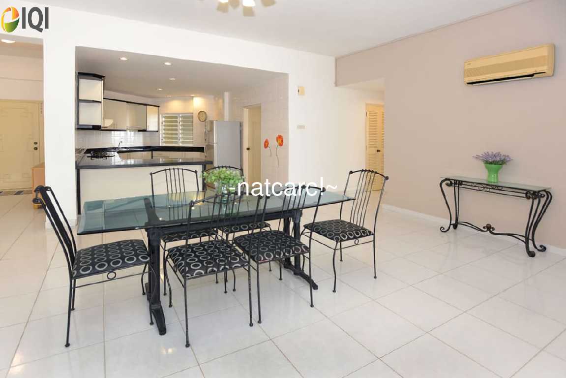 BIG FREEHOLD SEAVIEW  RENOVATED FULLY FURNISH SERI BAYAN CONDO KLEBANG FOR SALE image