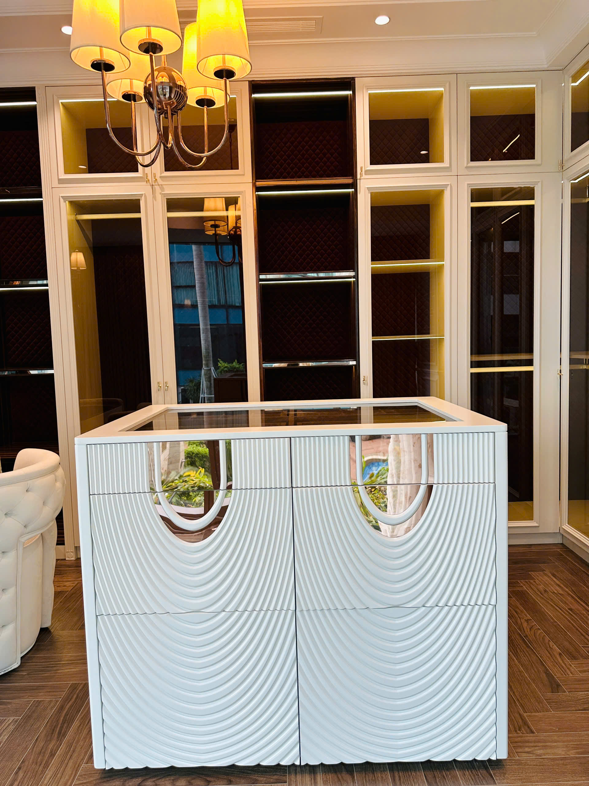 VINCOM DONG KHOI, DISTRICT 1, 3 BEDROOMS, FULLY FURNISHED image