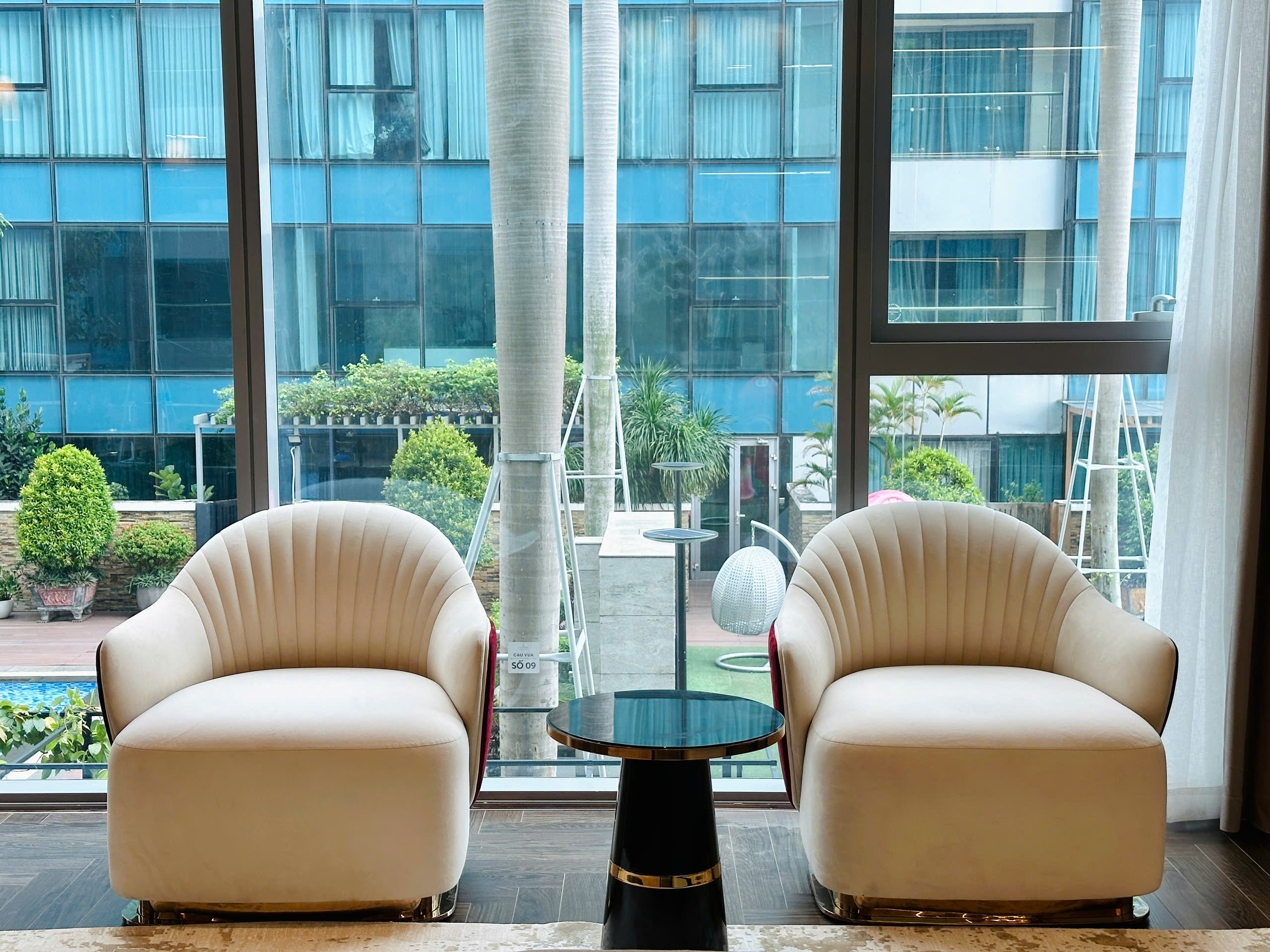 VINCOM DONG KHOI, DISTRICT 1, 3 BEDROOMS, FULLY FURNISHED image