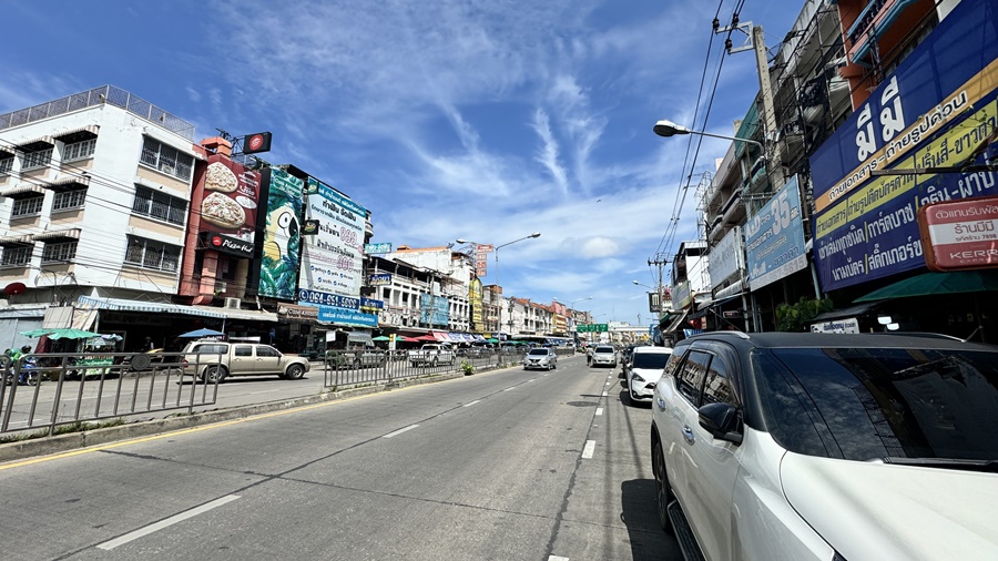 ขายอาคารพาณิชย์ 4.5 หน้าตลาดสดนนทบุรี  ถนนพิบูลสงคราม นนทบุรี image