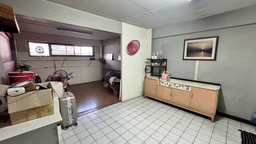 ขายอาคารพาณิชย์ 4.5 หน้าตลาดสดนนทบุรี  ถนนพิบูลสงคราม นนทบุรี image