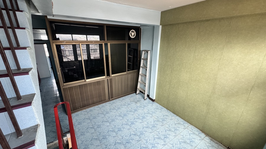 ขายอาคารพาณิชย์ 4.5 หน้าตลาดสดนนทบุรี  ถนนพิบูลสงคราม นนทบุรี image