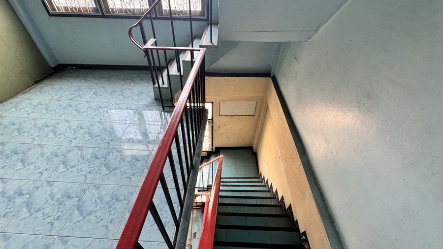 ขายอาคารพาณิชย์ 4.5 หน้าตลาดสดนนทบุรี  ถนนพิบูลสงคราม นนทบุรี image