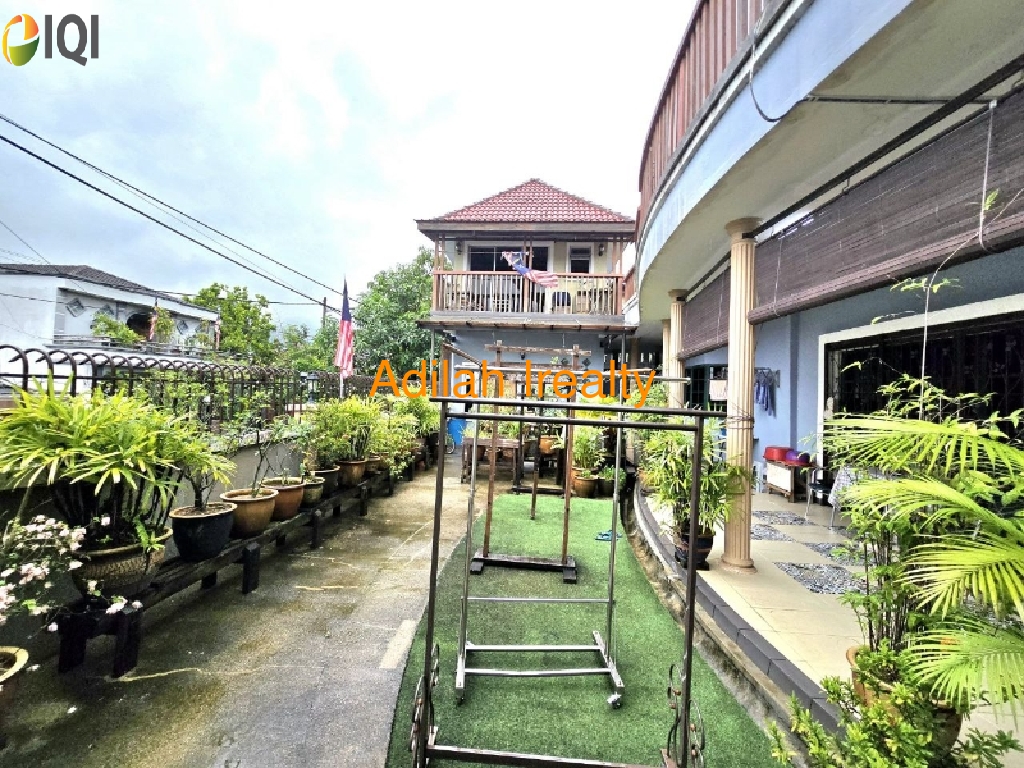 Single Storey Terrace + 2 Storey Studio  image