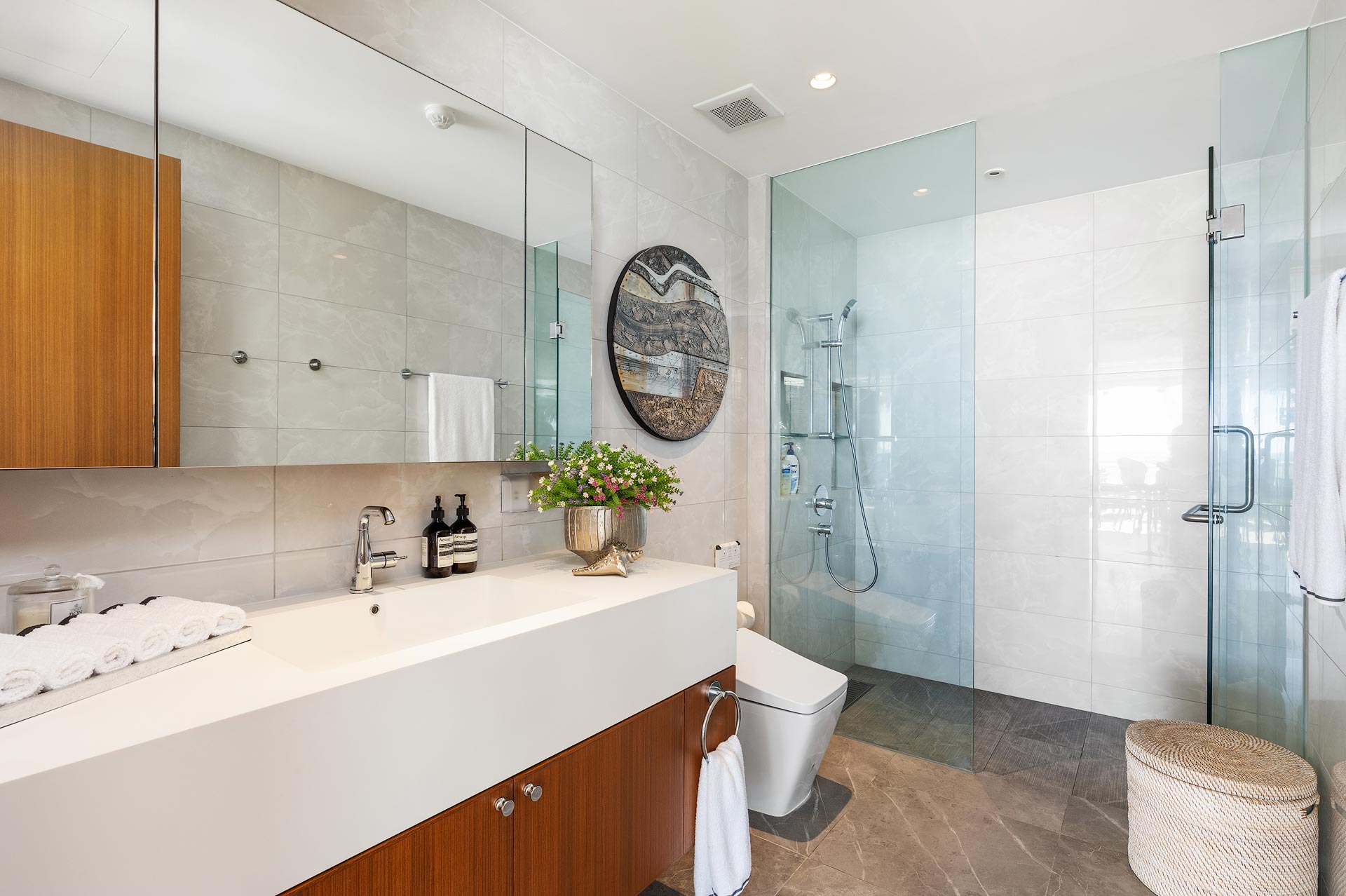 Angsana Beachfront | 2 Bedroom Absolute Beach Front @ Laguna | Private Pool | Perfect Condition | 82M THB image