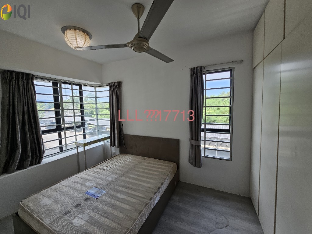 University Prime Condominium image