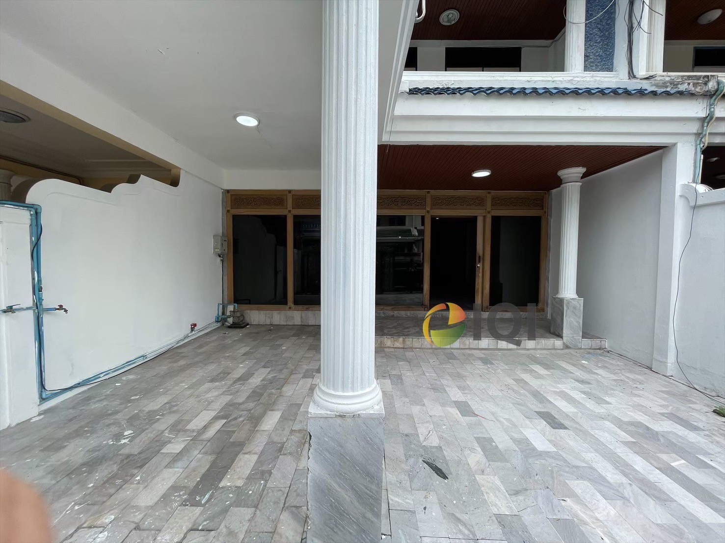 Good condition of Townhouse for sale behind central pinko image