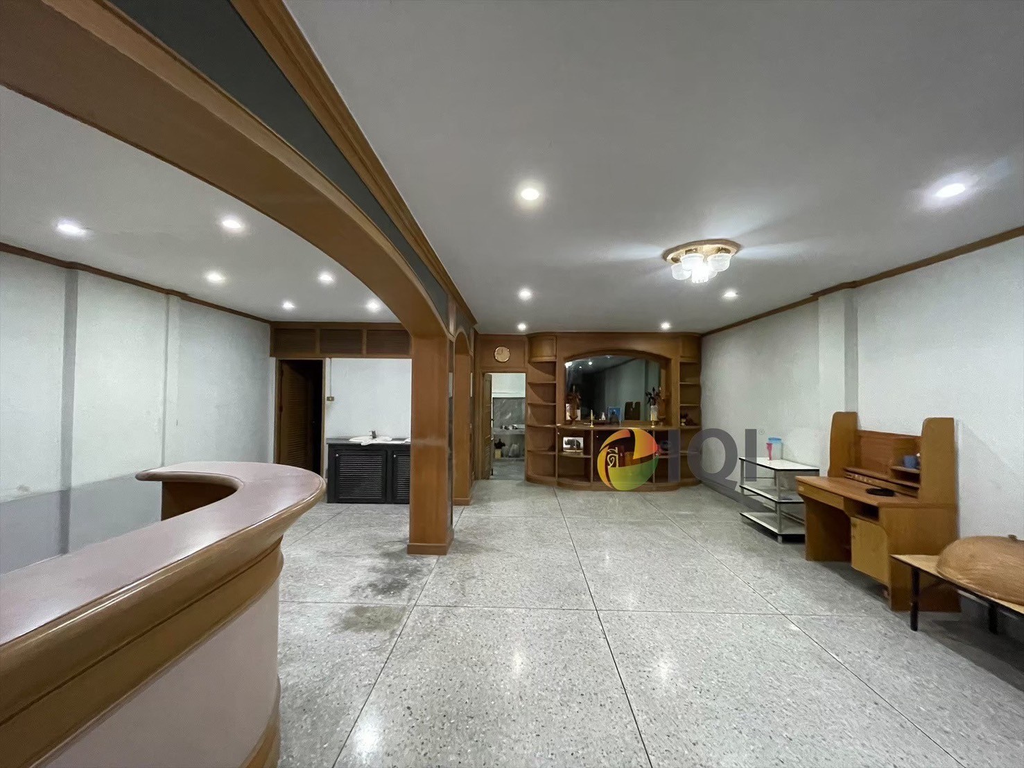 Good condition of Townhouse for sale behind central pinko image