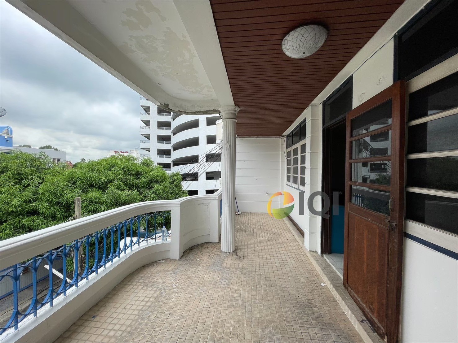 Good condition of Townhouse for sale behind central pinko image