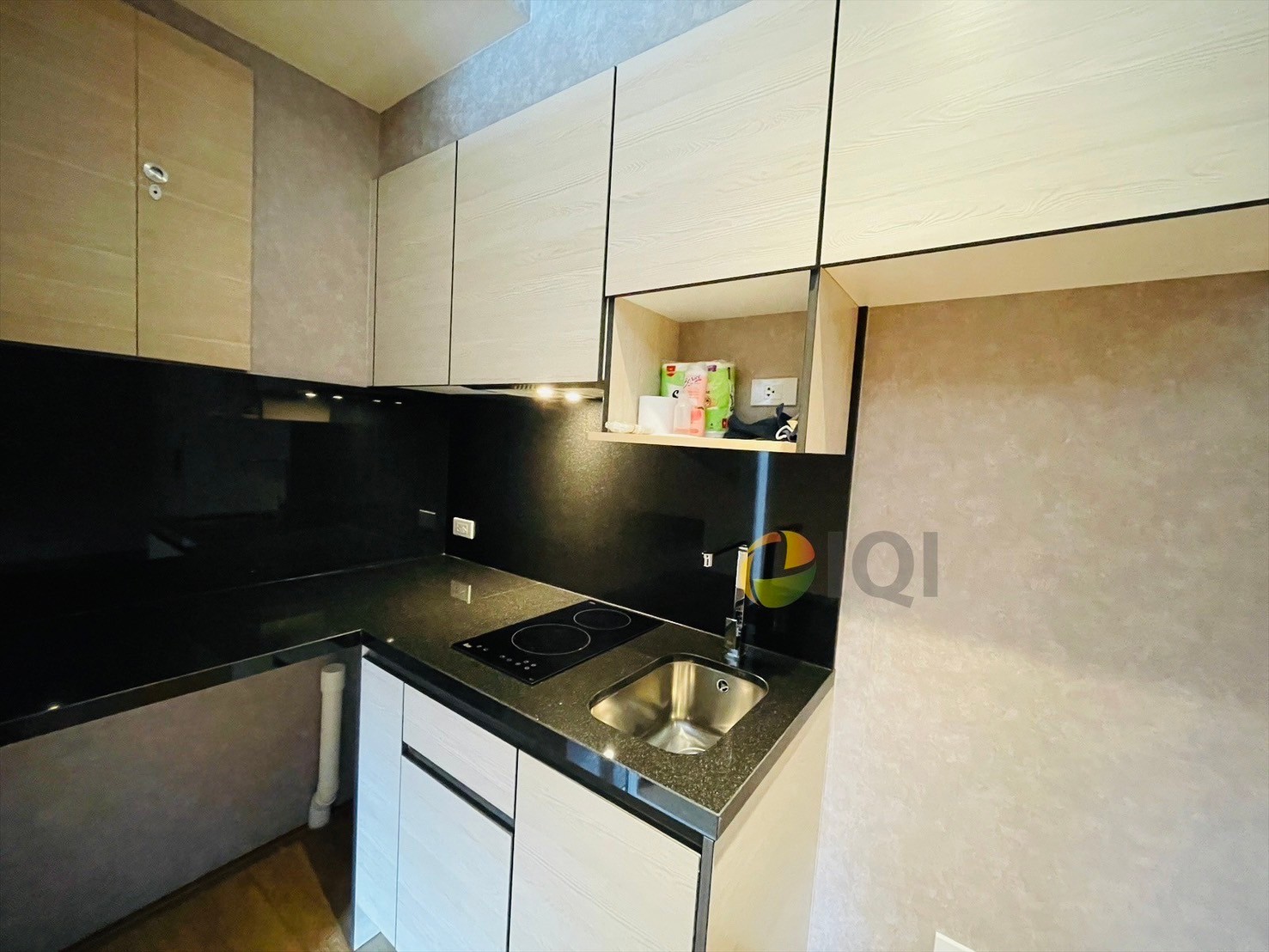 Condo for sale Park 24 Sukhumvit Soi 24  Near BTS Phrom Phong image