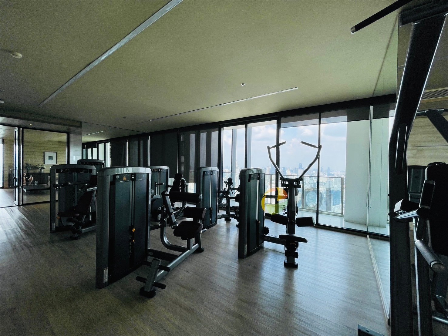 Condo for sale Park 24 Sukhumvit Soi 24  Near BTS Phrom Phong image