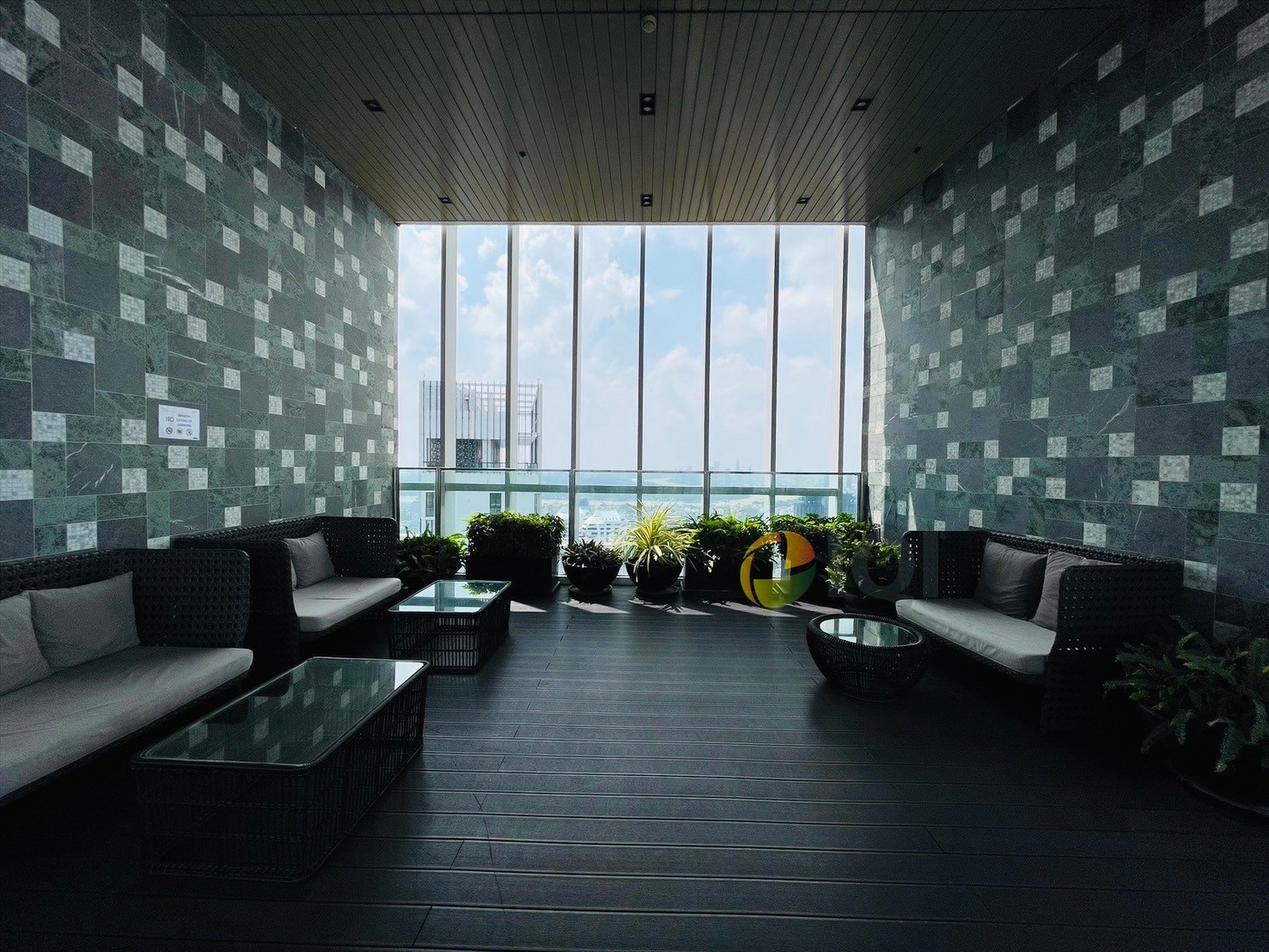 Condo for sale Park 24 Sukhumvit Soi 24  Near BTS Phrom Phong image