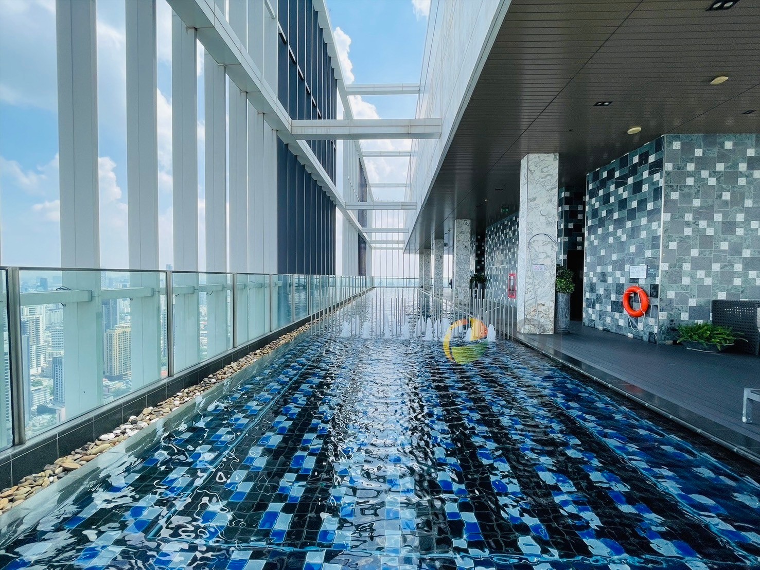 Condo for sale Park 24 Sukhumvit Soi 24  Near BTS Phrom Phong image