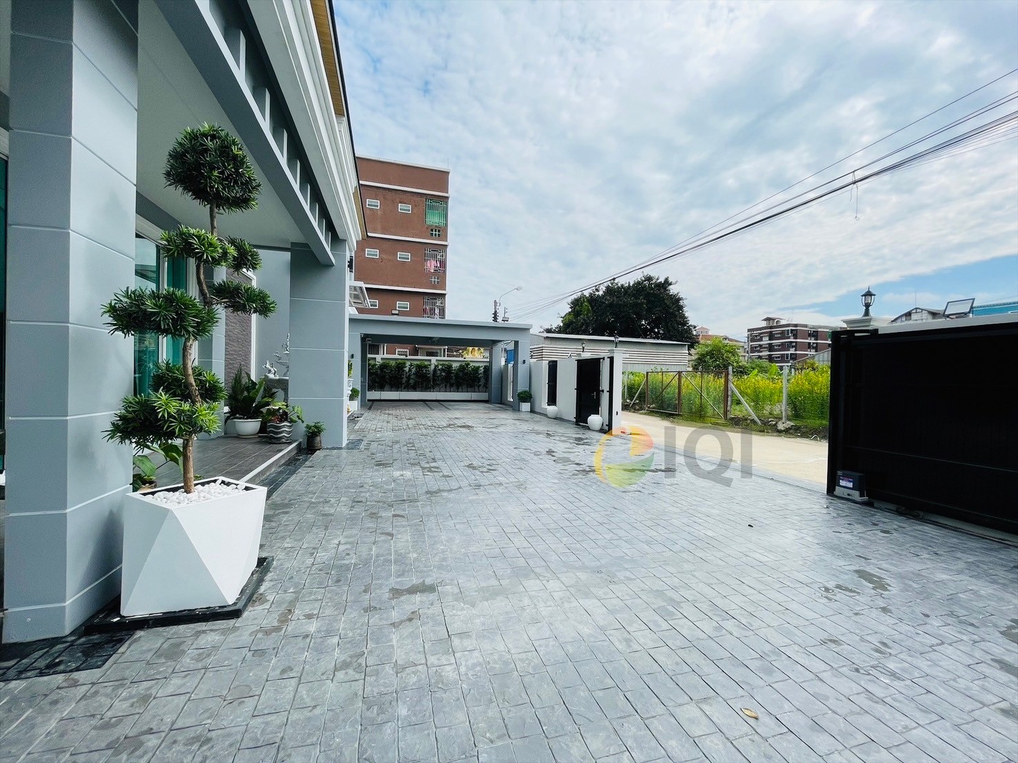 For sale 2-storey single house, Soi Tung Setthi, Intersection 15, near Ramkhamhaeng University 2 (ready to transfer) image