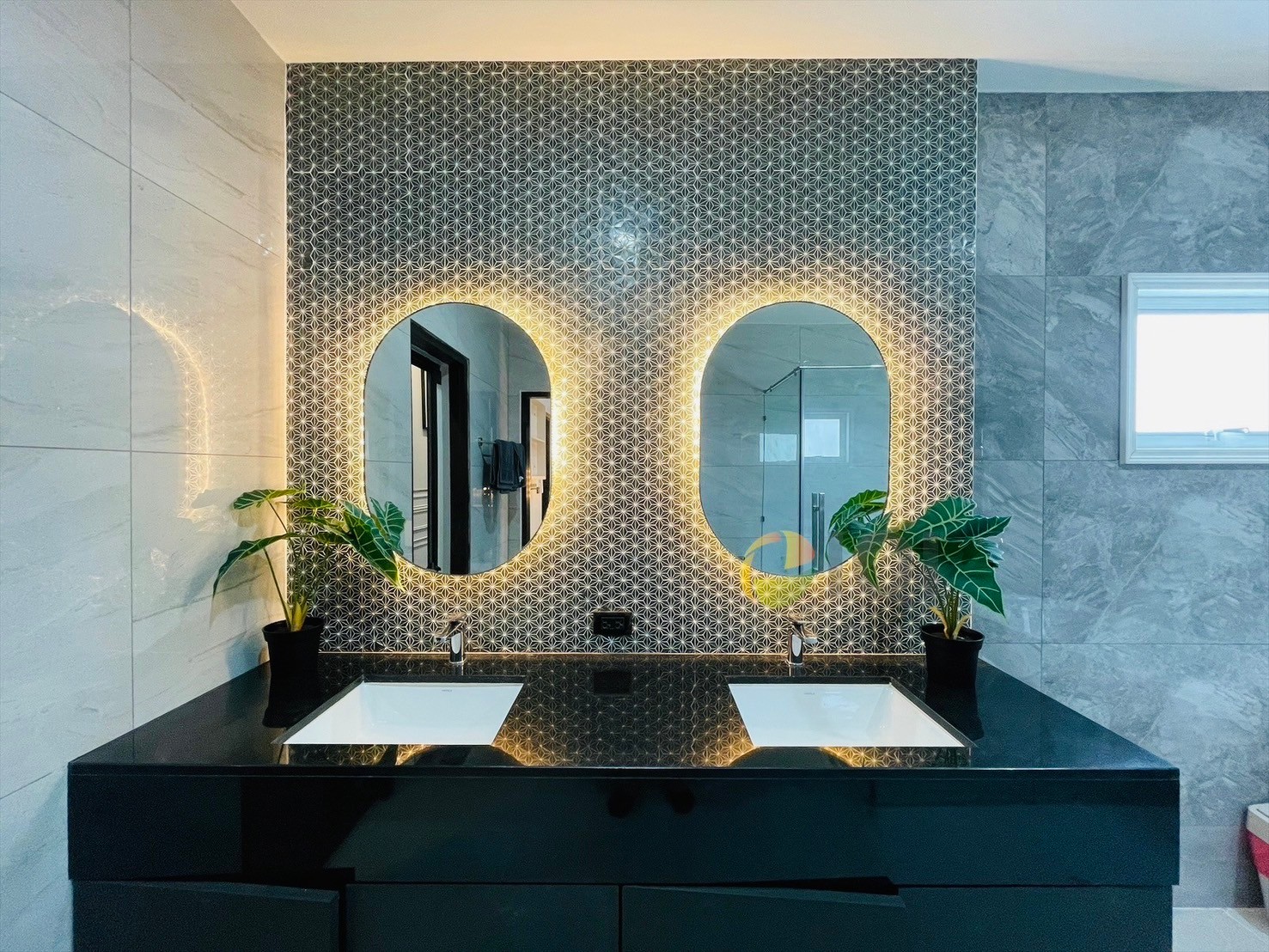 For sale 2-storey single house, Soi Tung Setthi, Intersection 15, near Ramkhamhaeng University 2 (ready to transfer) image