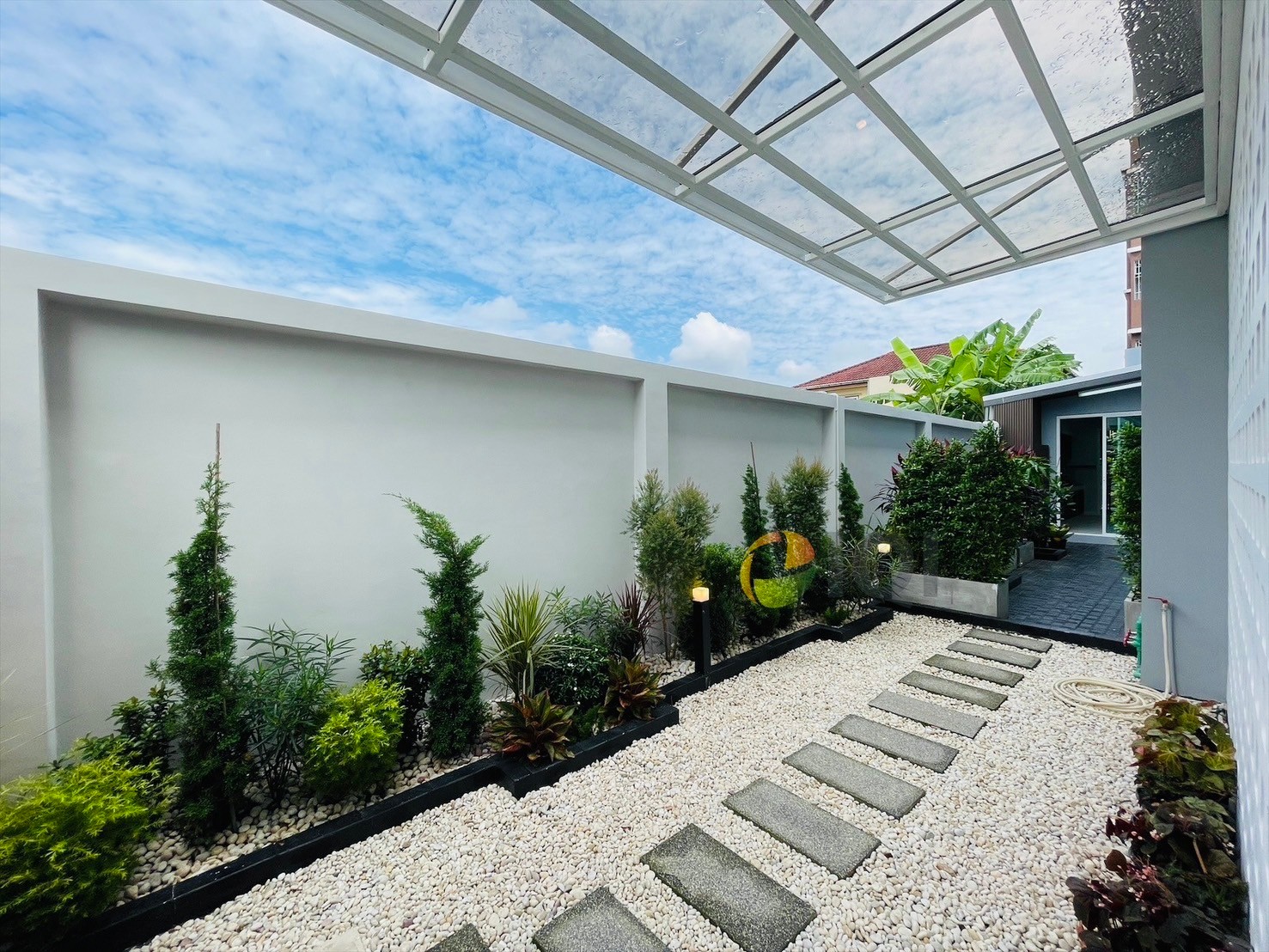 For sale 2-storey single house, Soi Tung Setthi, Intersection 15, near Ramkhamhaeng University 2 (ready to transfer) image